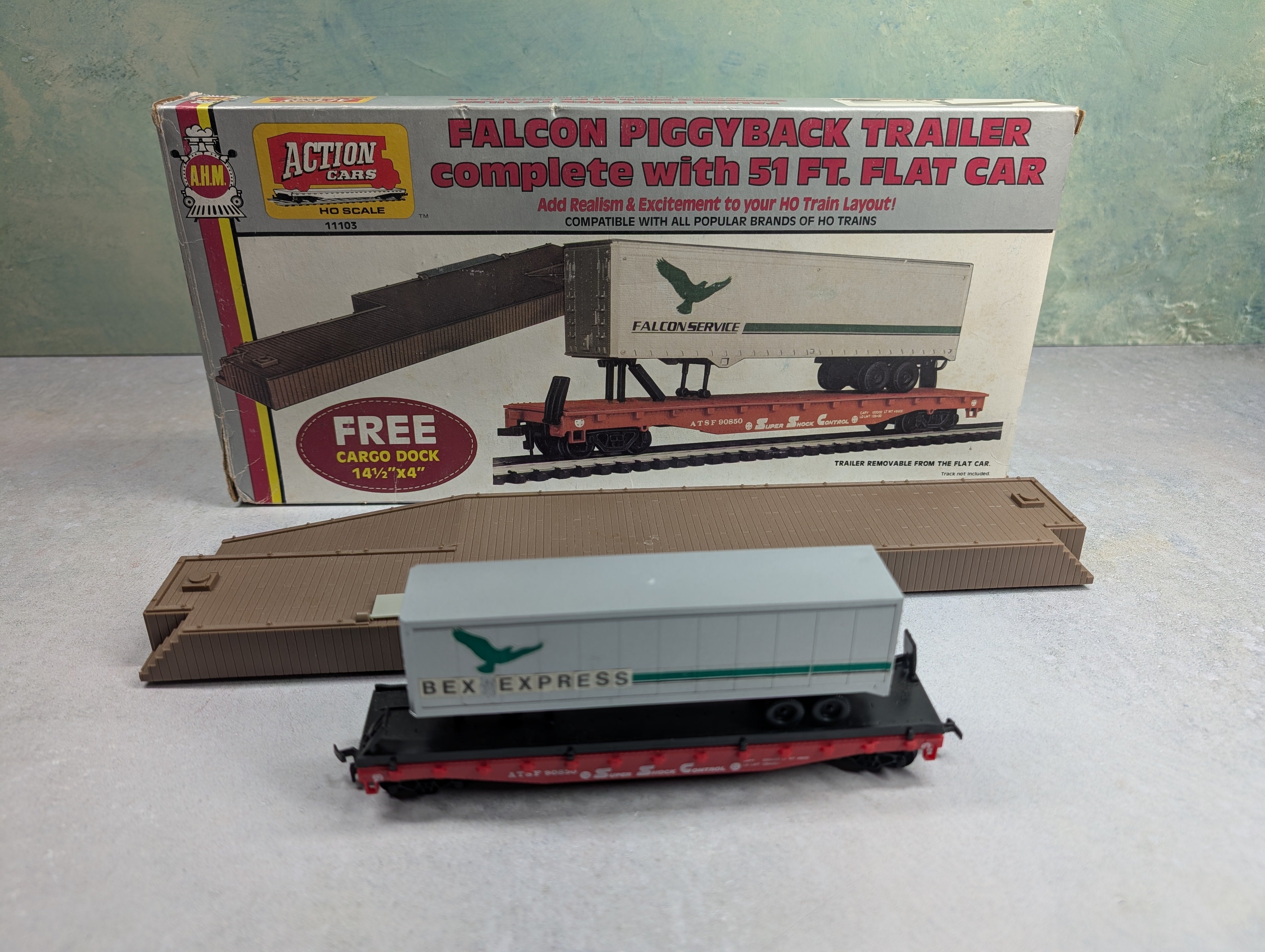 USED AHM 11103 HO Scale Falcon Piggyback Trailer w/ Flat Car Santa Fe ATSF #90850