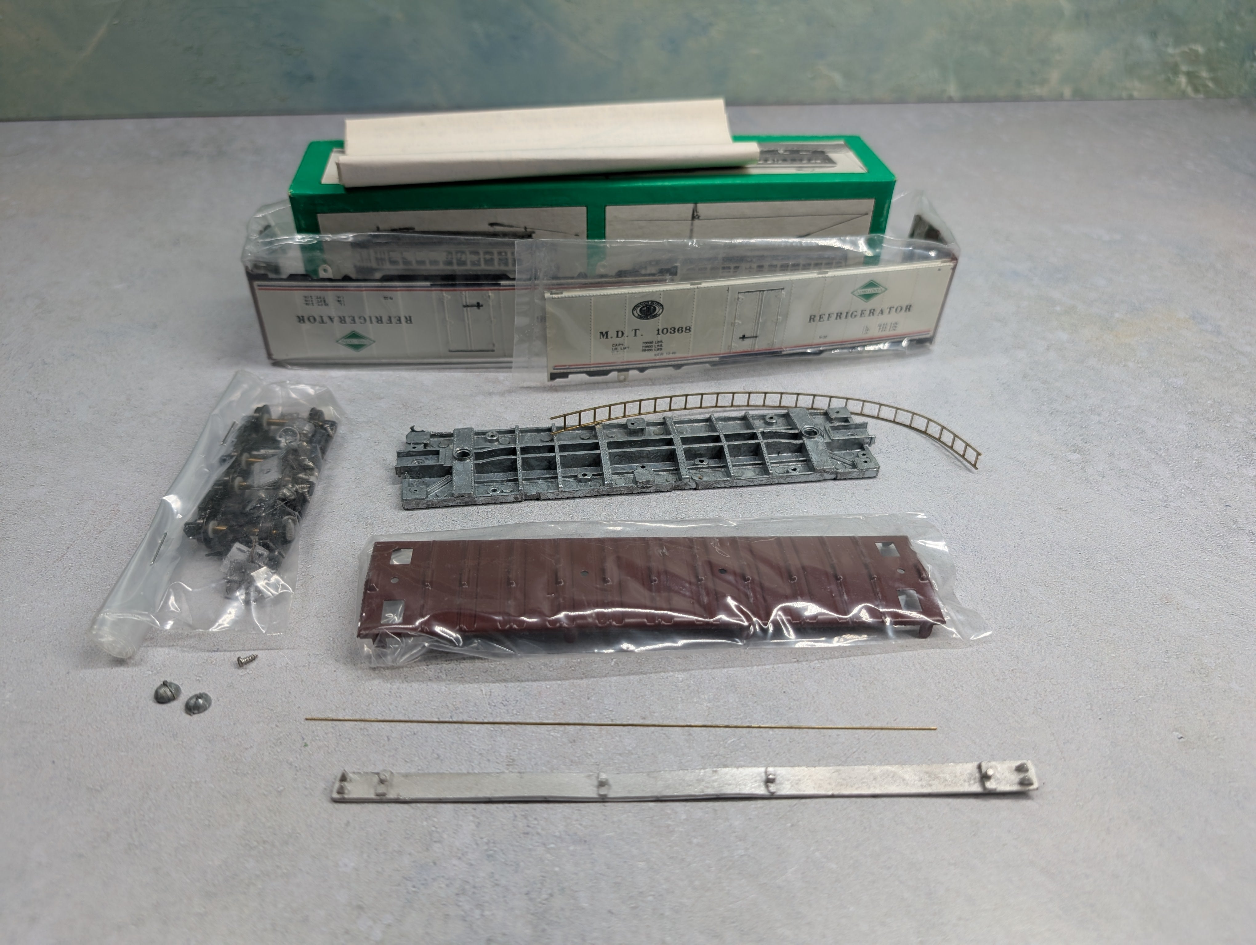 USED Bowser 1-004002 HO Scale 40' Reefer Illinois Central KIT