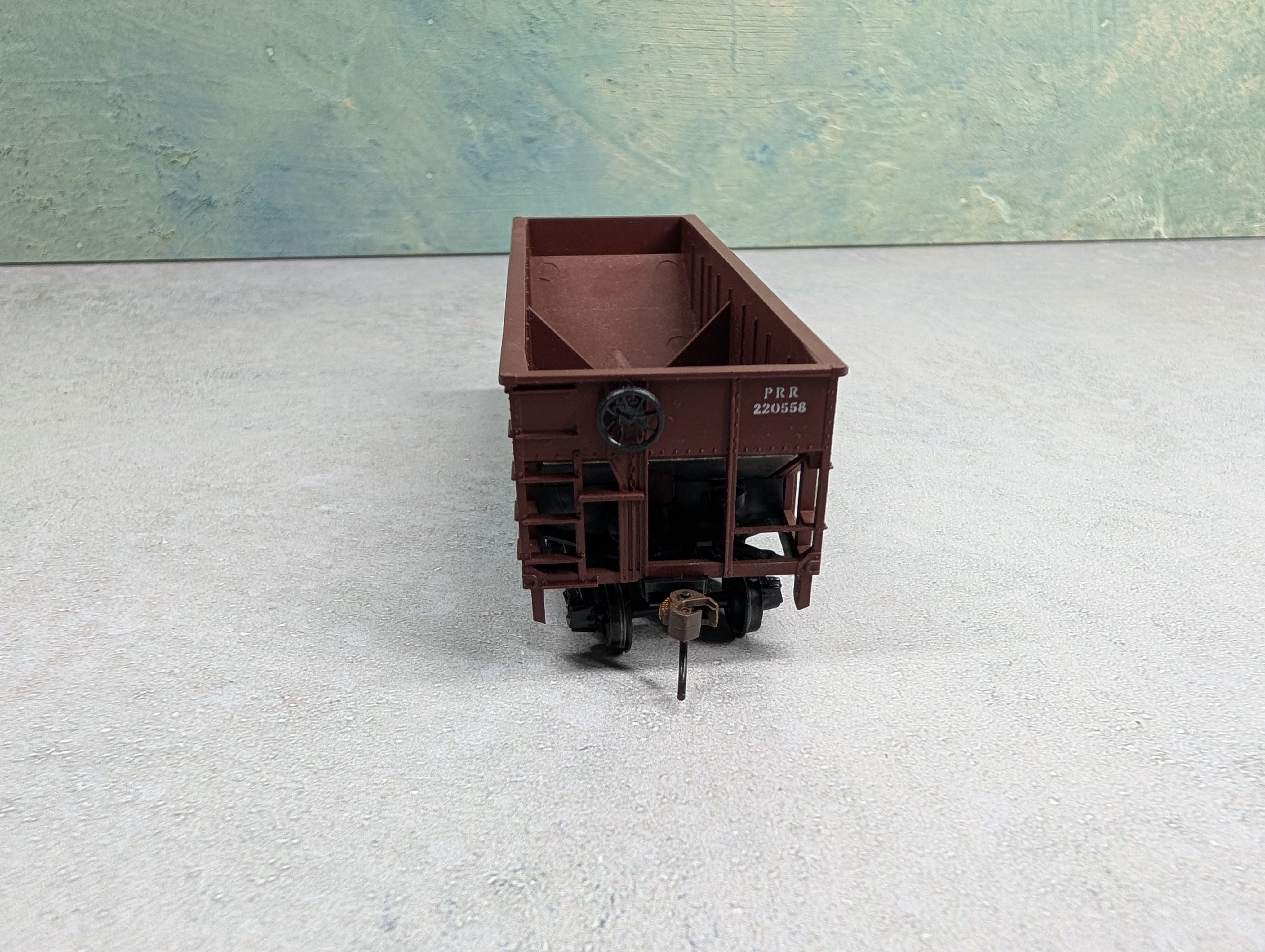 USED Athearn 5445 HO Scale 34' Ribbed Side Hopper Pennsylvania PRR #220558