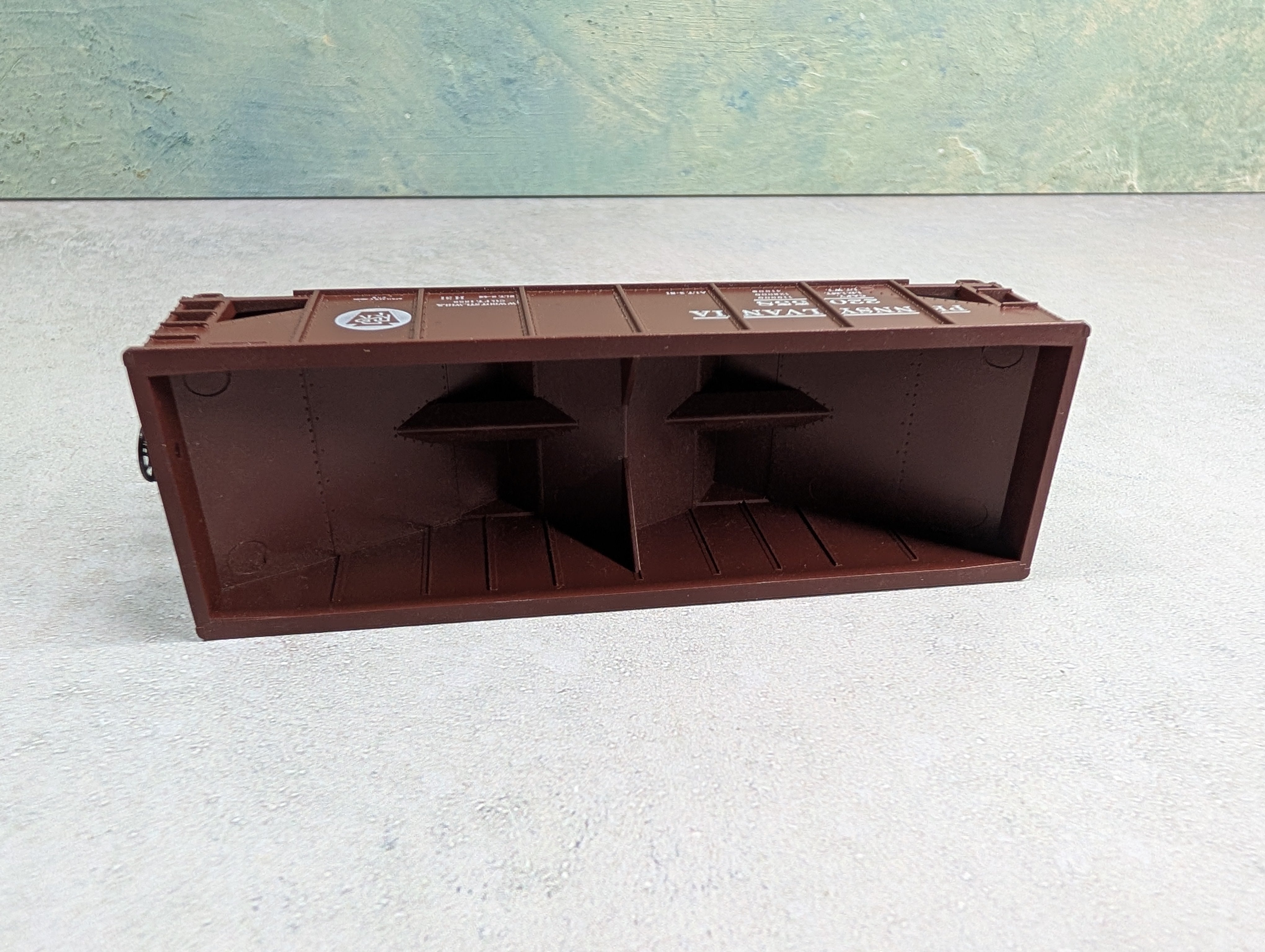 USED Athearn 5445 HO Scale 34' Ribbed Side Hopper Pennsylvania PRR #220558