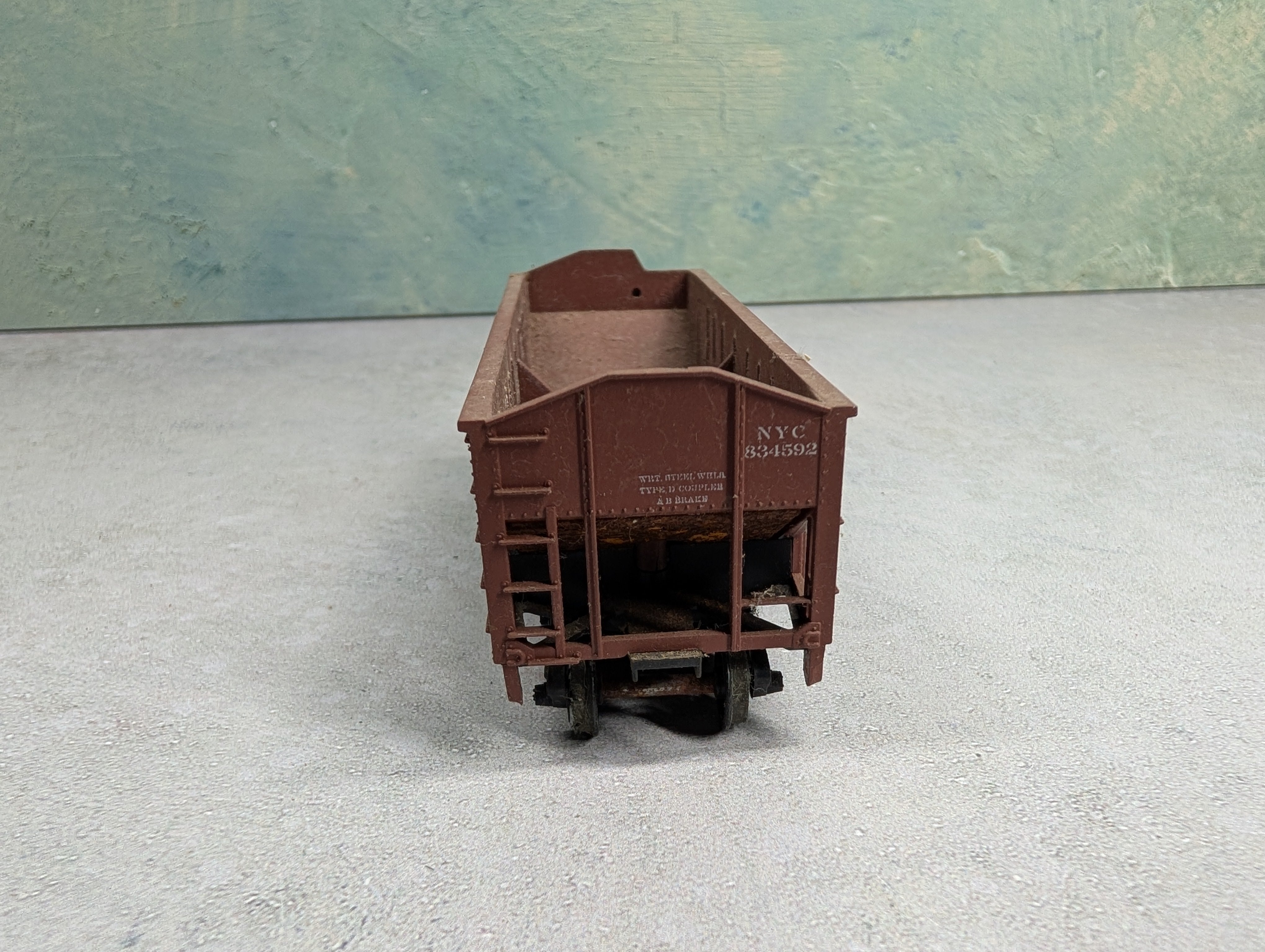 USED Athearn HO Scale 2 Bay Raised End Hopper New York Central NYC #834592