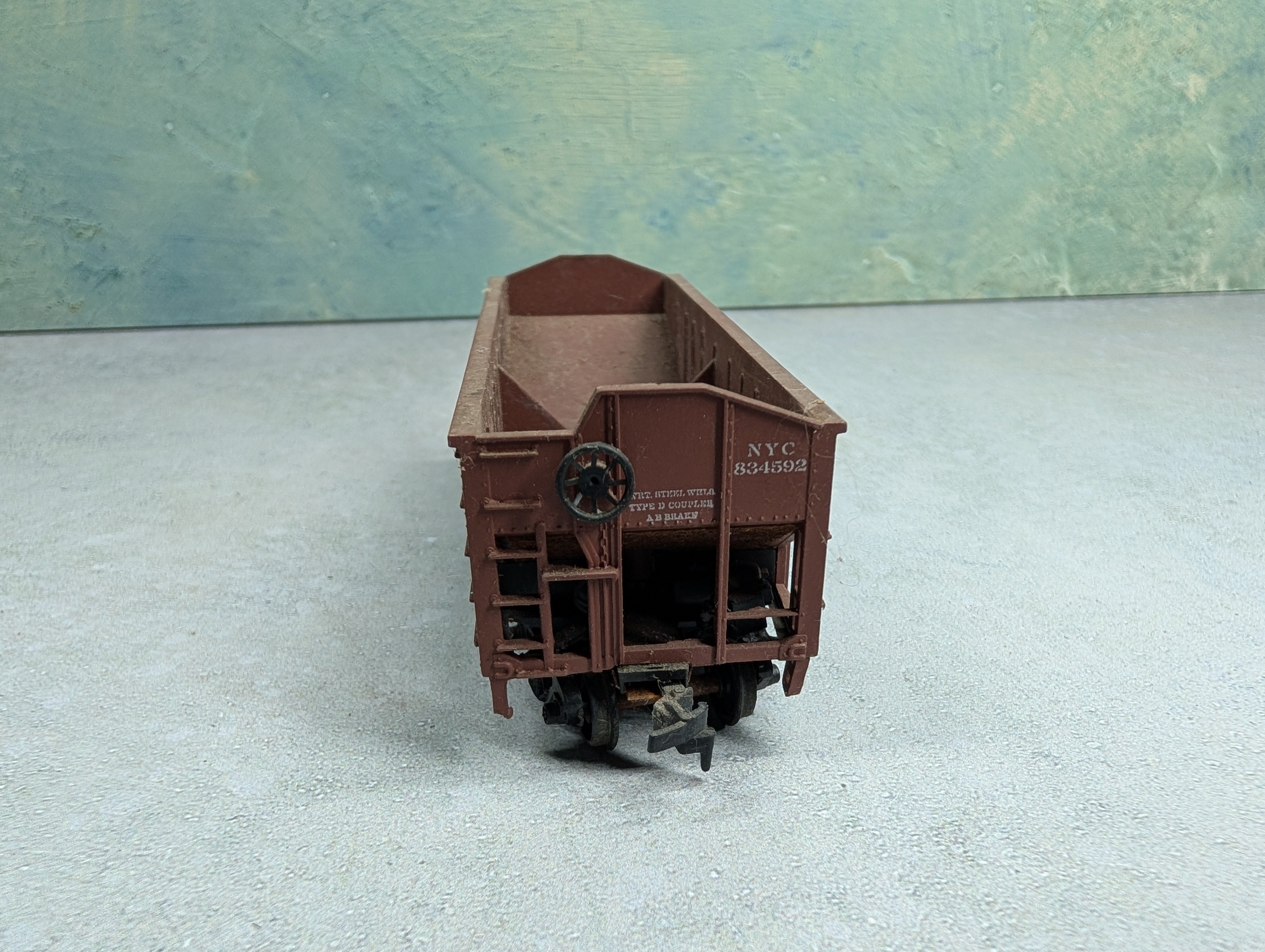 USED Athearn HO Scale 2 Bay Raised End Hopper New York Central NYC #834592