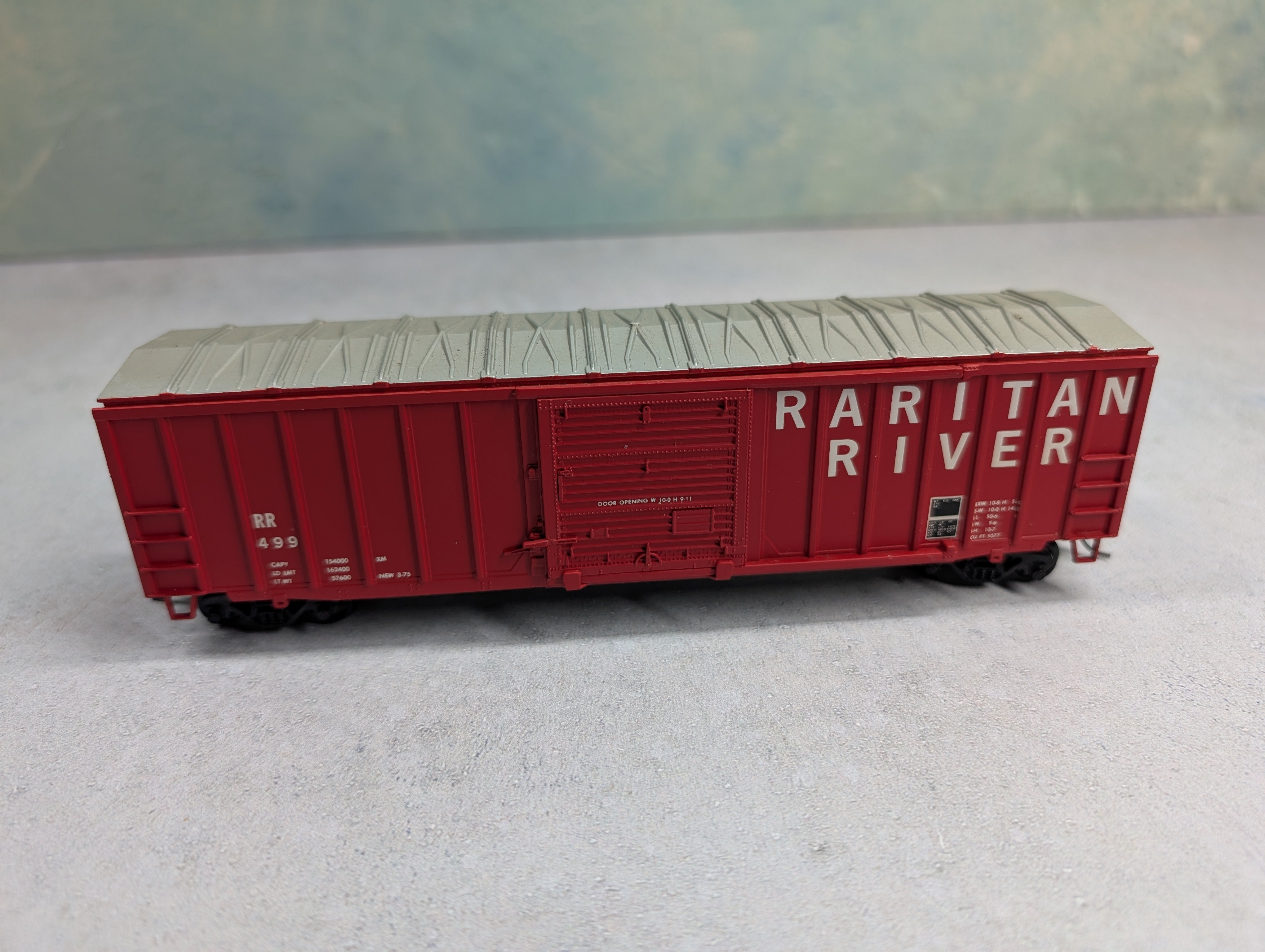 USED Athearn HO Scale 50' Box Car Raritan River RR #499