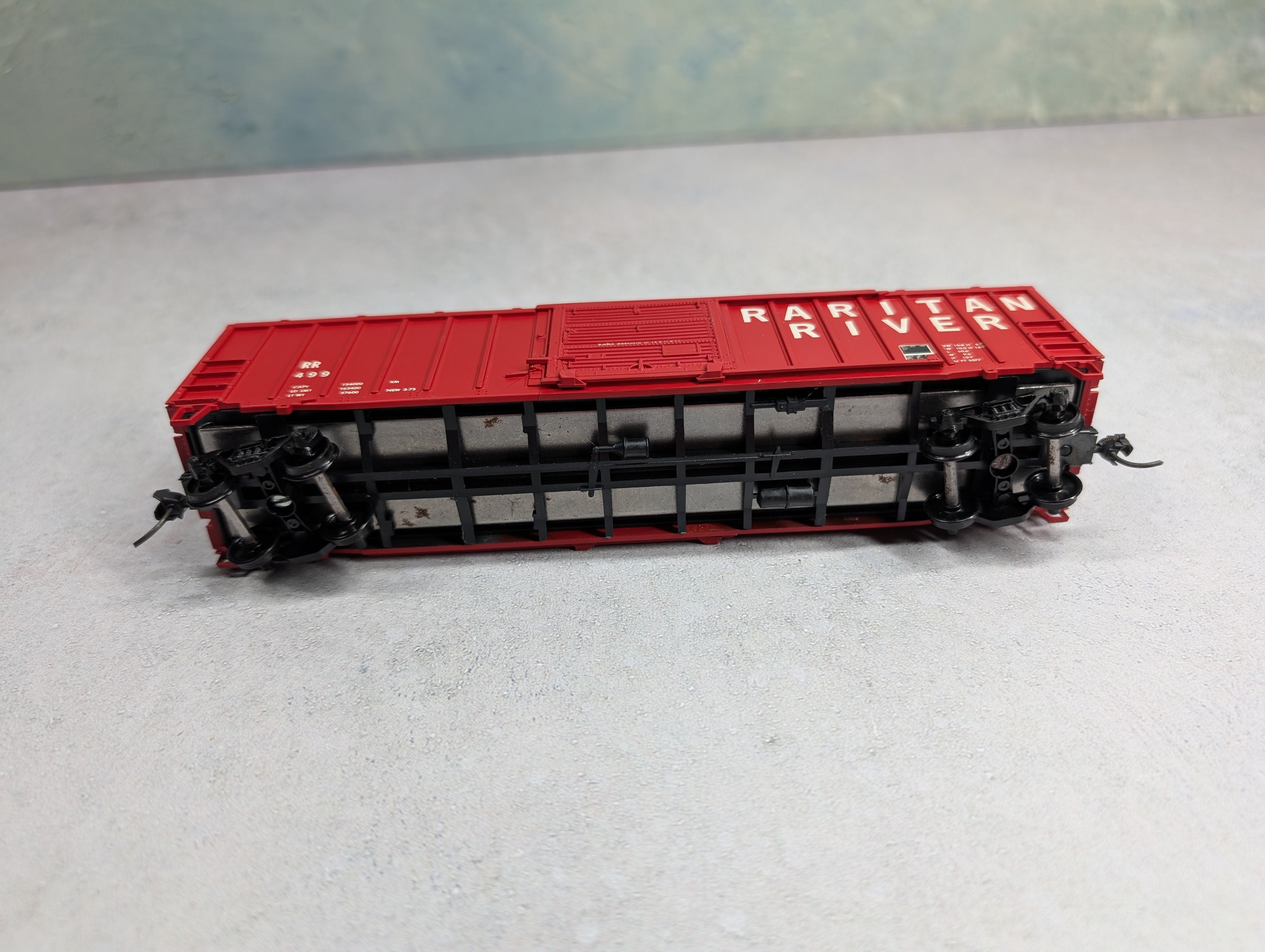 USED Athearn HO Scale 50' Box Car Raritan River RR #499