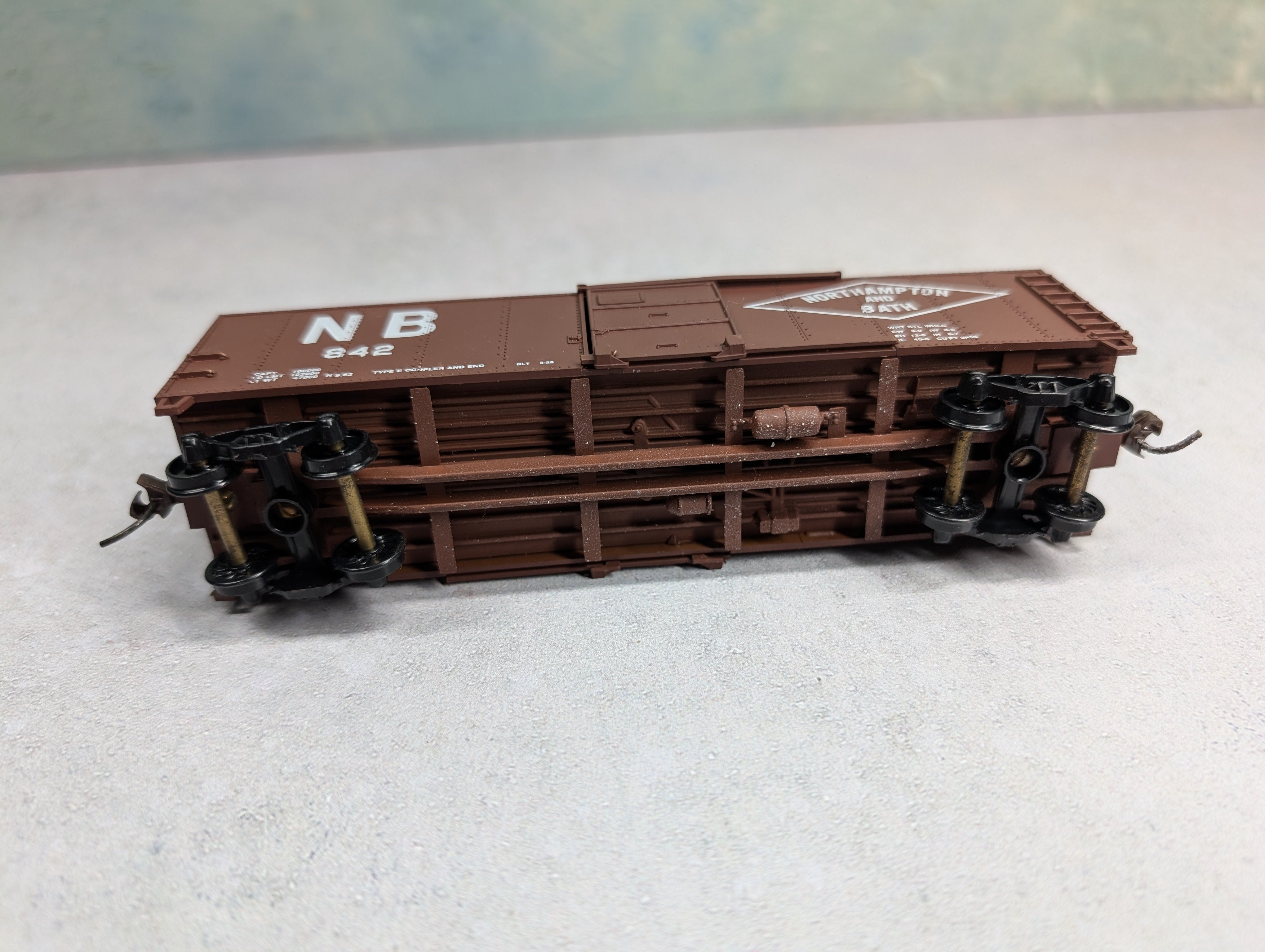 USED Walthers HO Scale 40' Box Car Northampton and Bath NB #842