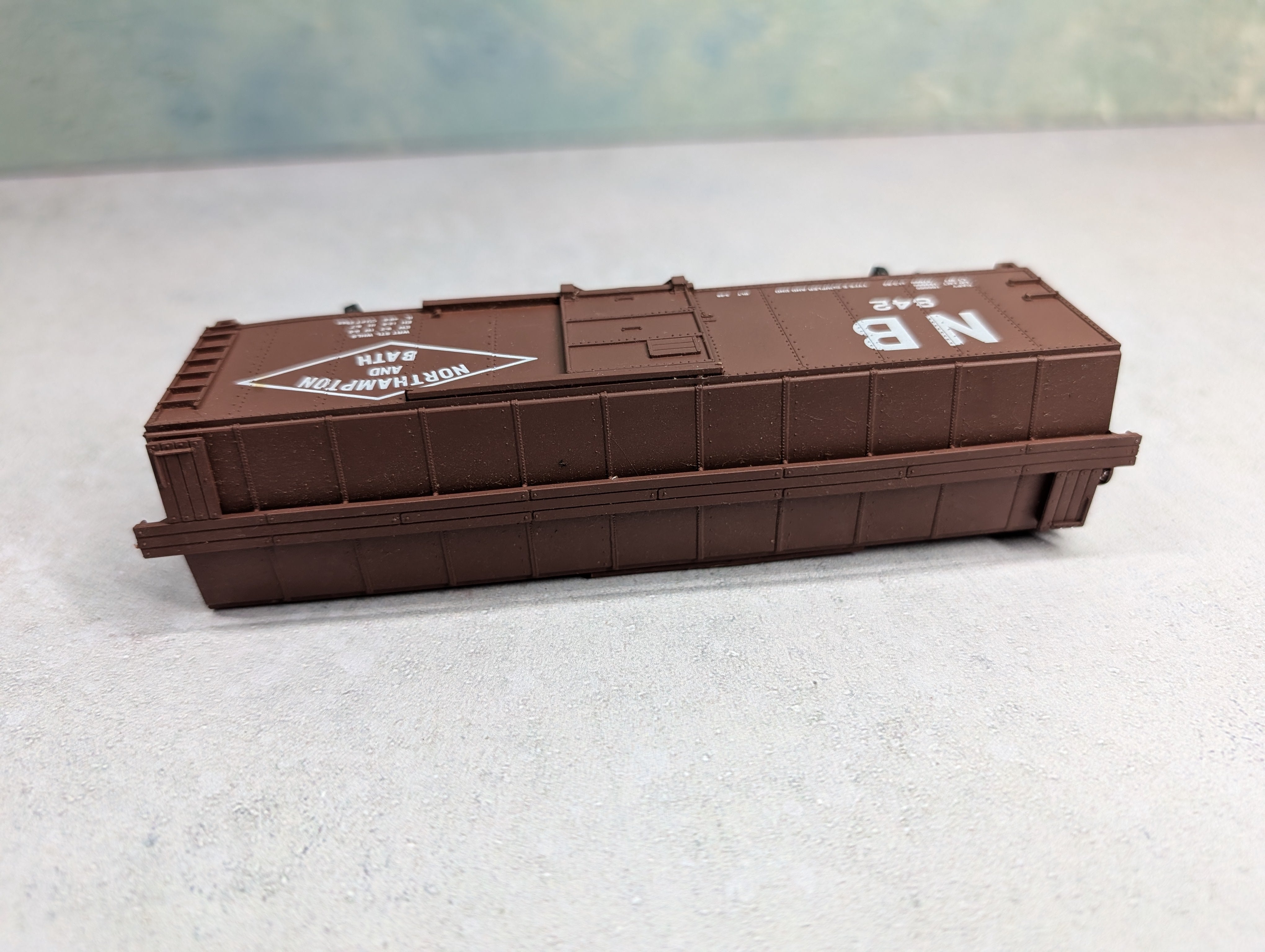 USED Walthers HO Scale 40' Box Car Northampton and Bath NB #842