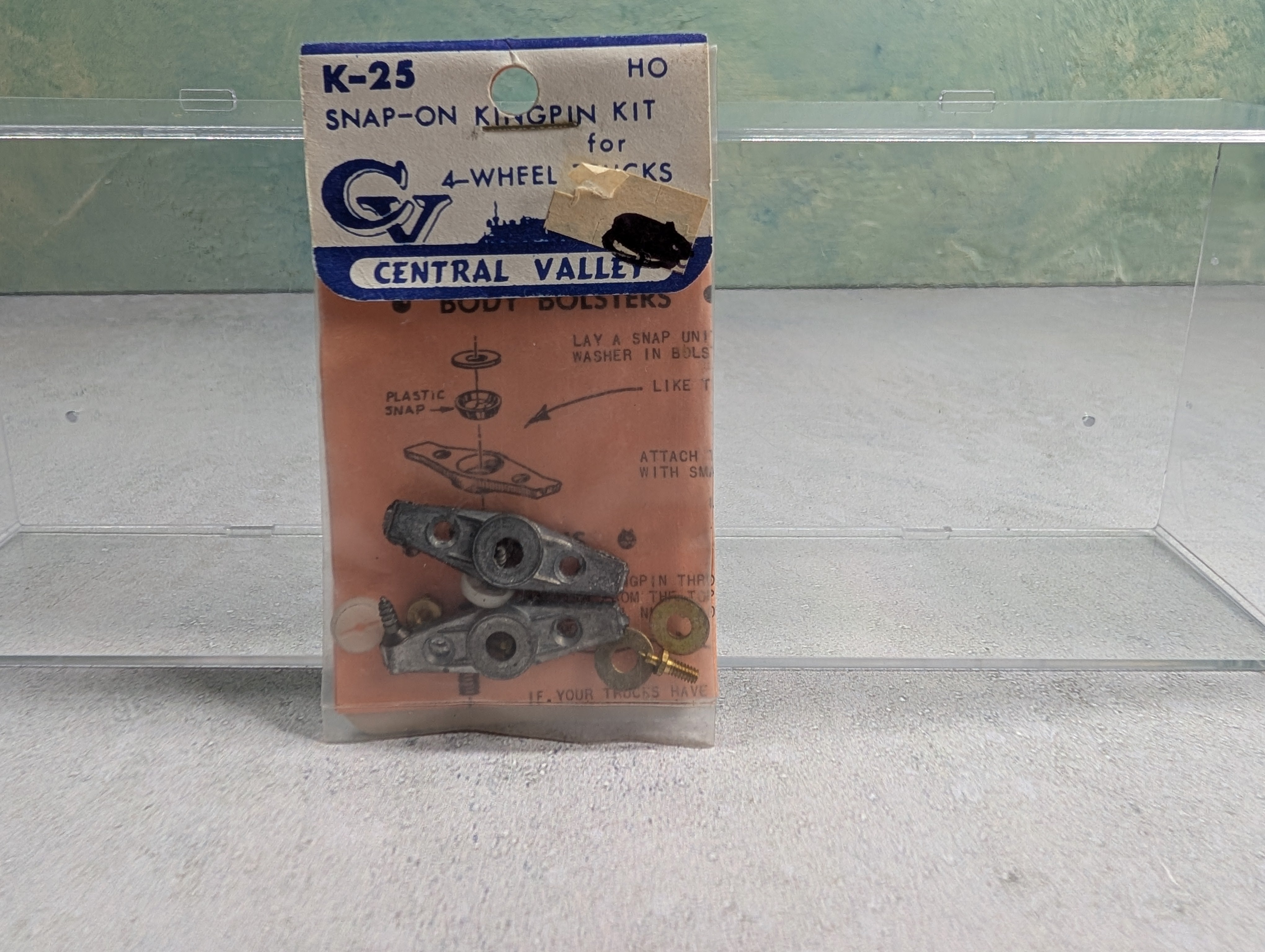 Central Valley #K-25 HO Scale Snap-On Kingpin Kit for 4-Wheel Trucks