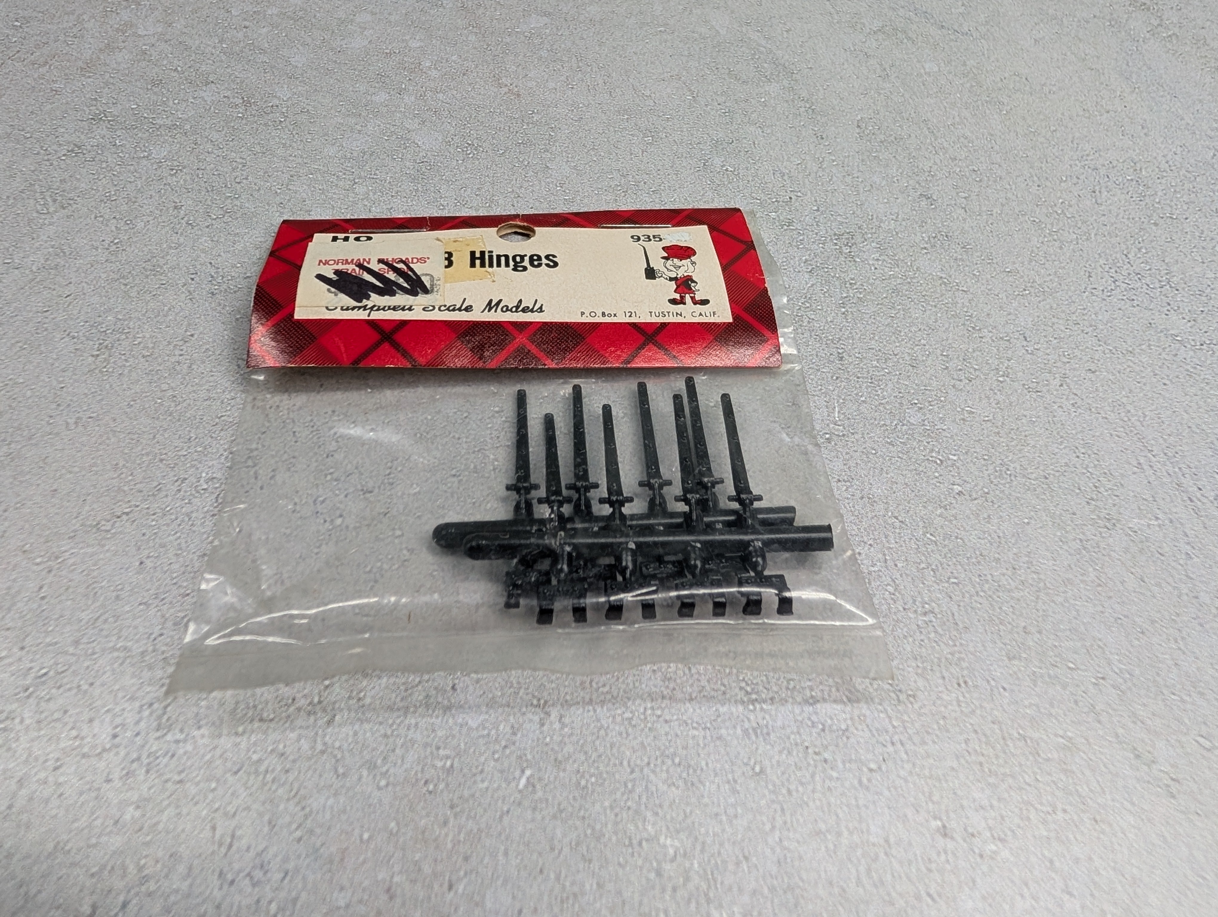 Campbell Scale Models 932 HO Scale Hinges, Detail Parts (8 pcs)
