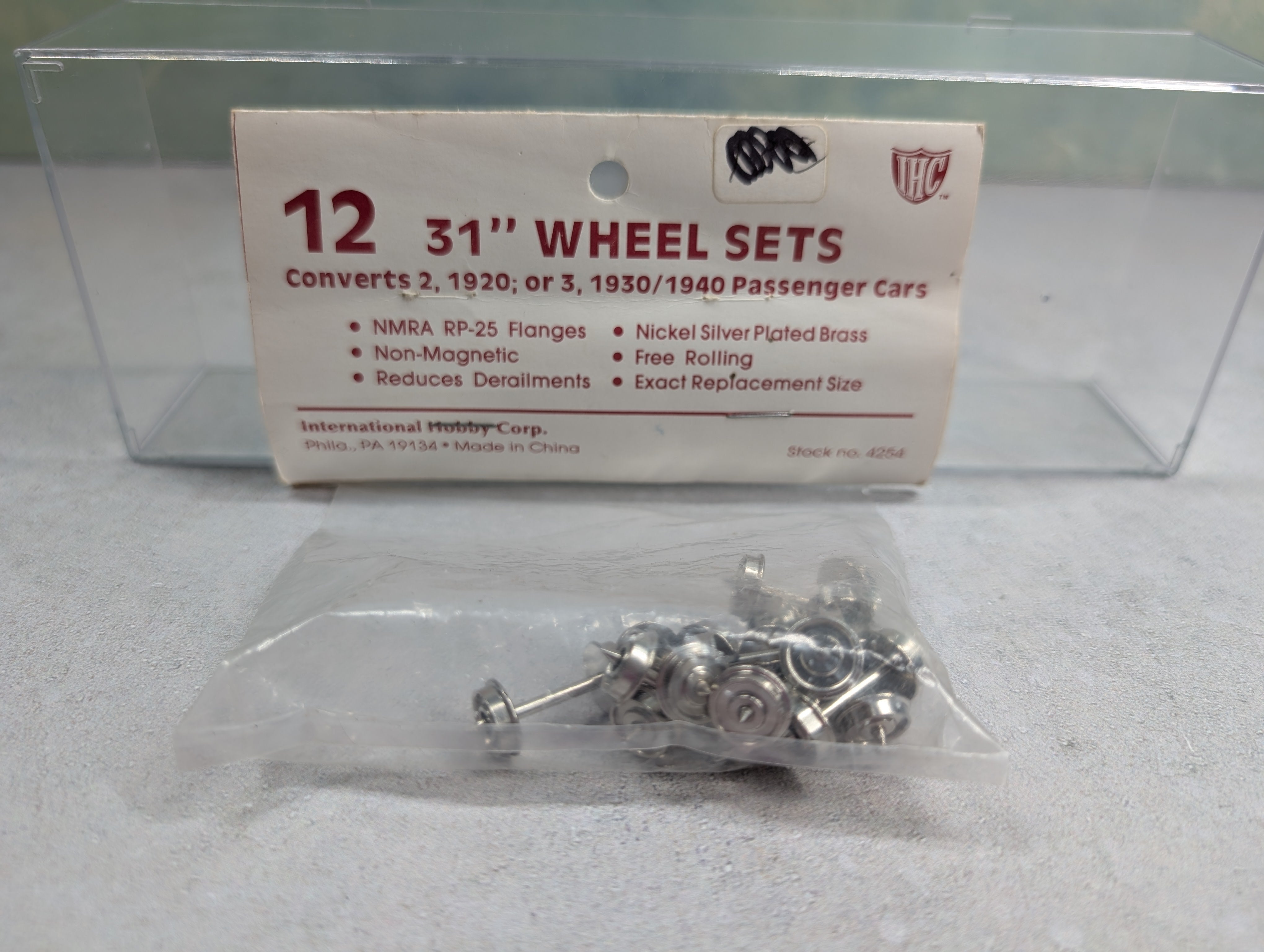 IHC 4254 HO Scale 31" Wheel Sets 1920, 1930/1940 Passenger Cars (12 pcs)