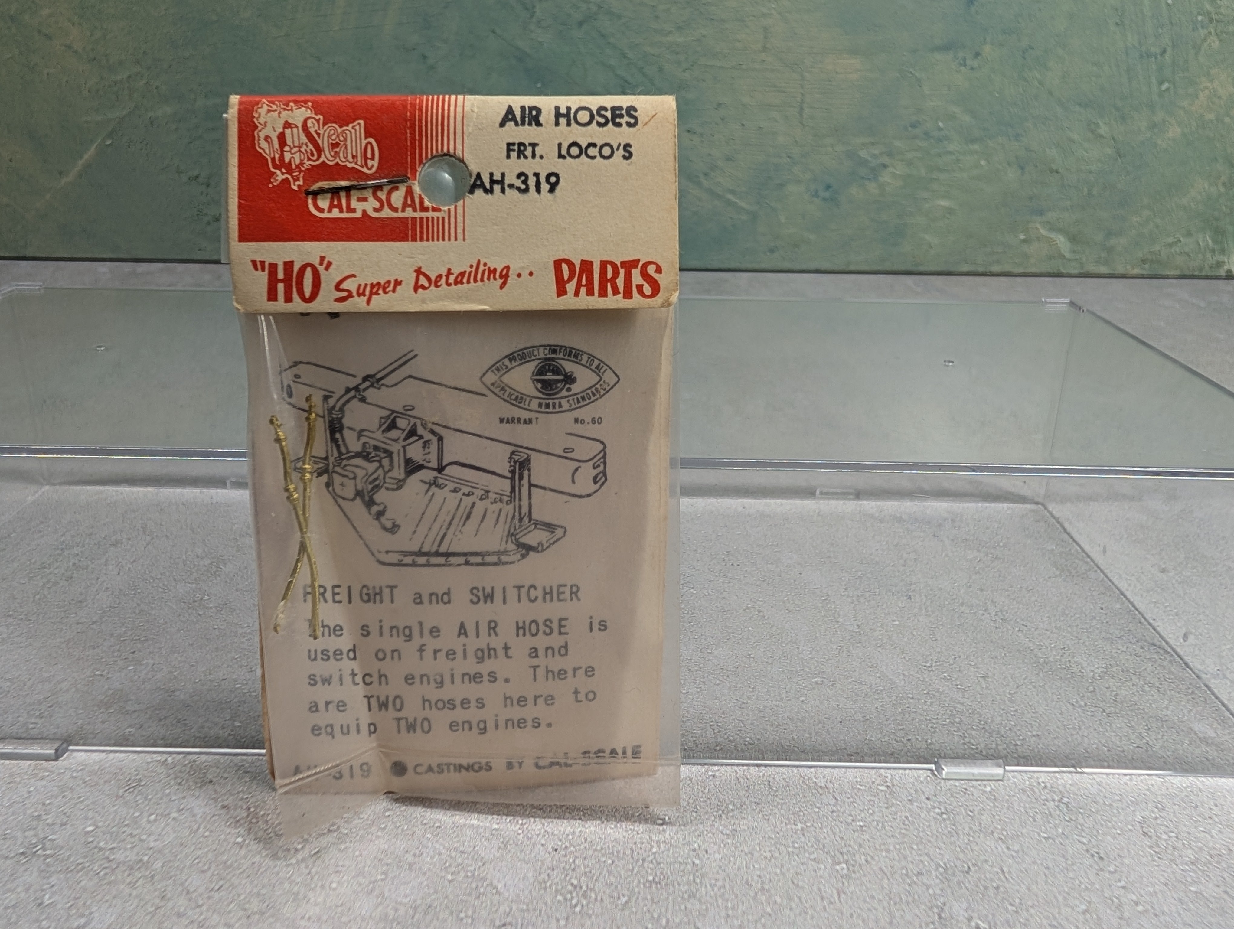 Cal Scale #AH-319 HO Scale Air Hoses for Freight & Locos, Brass (2 pcs)