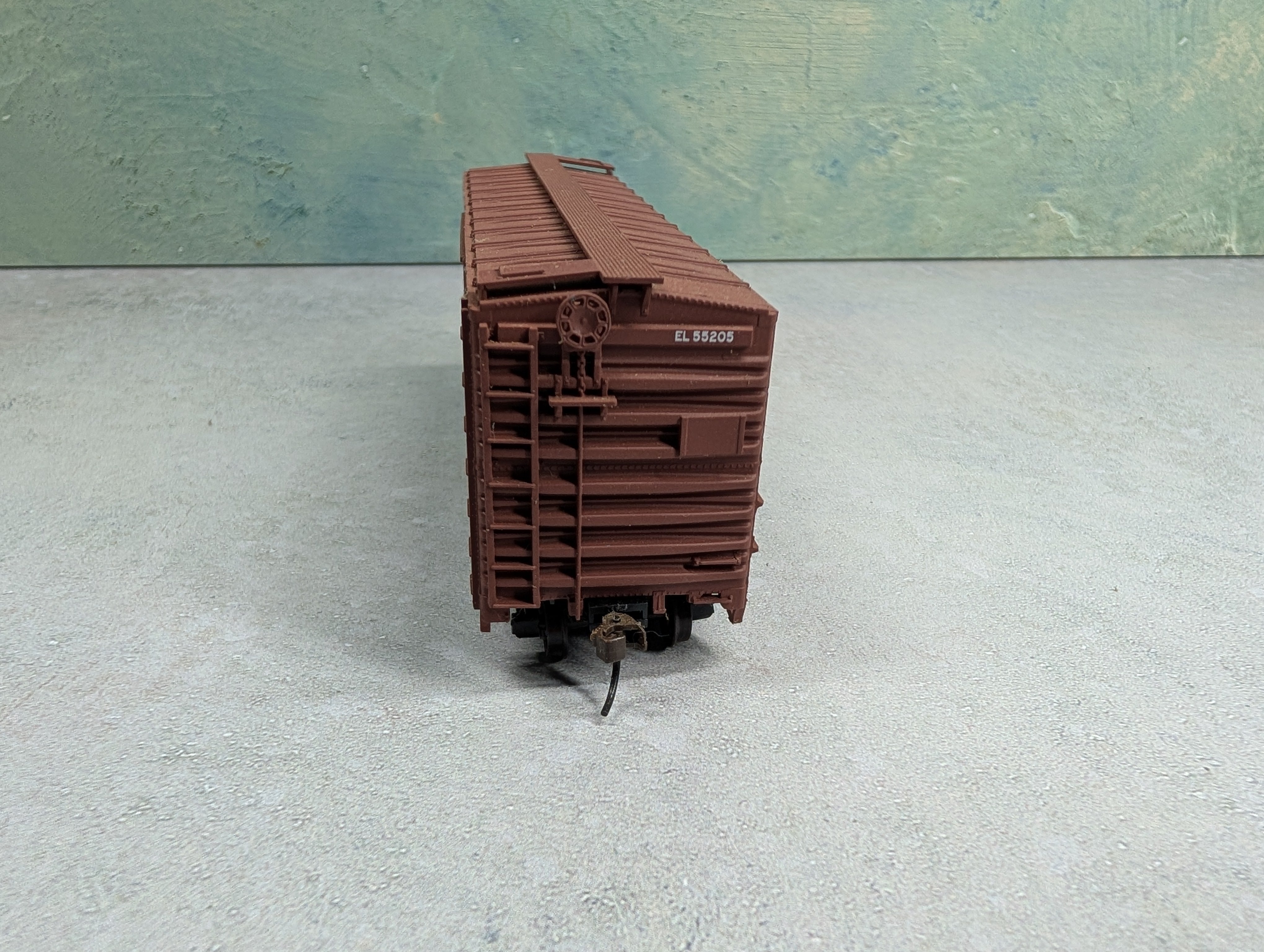 USED Accurail HO Scale 40' Box Car Erie Lackawanna EL #55205