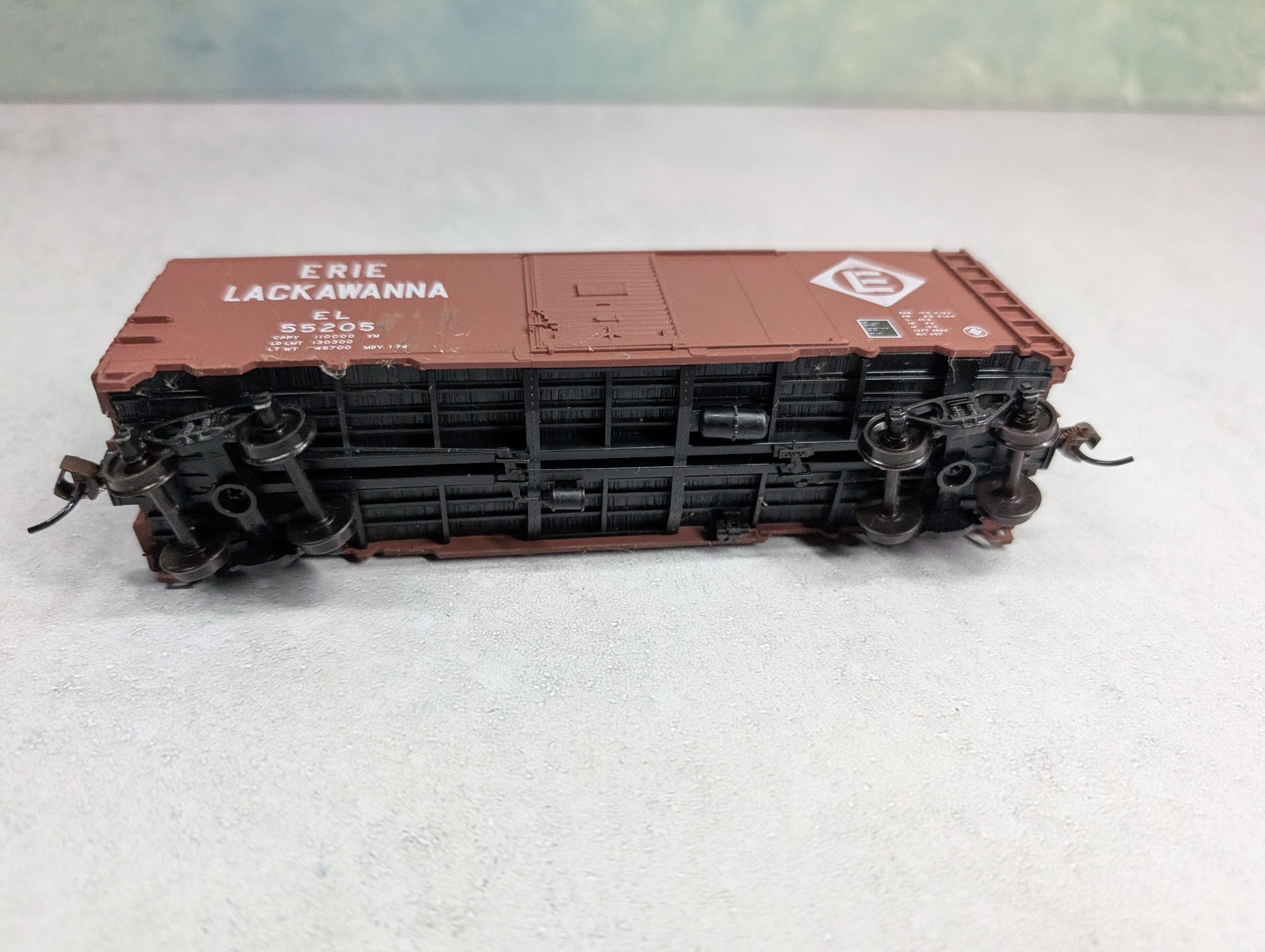 USED Accurail HO Scale 40' Box Car Erie Lackawanna EL #55205