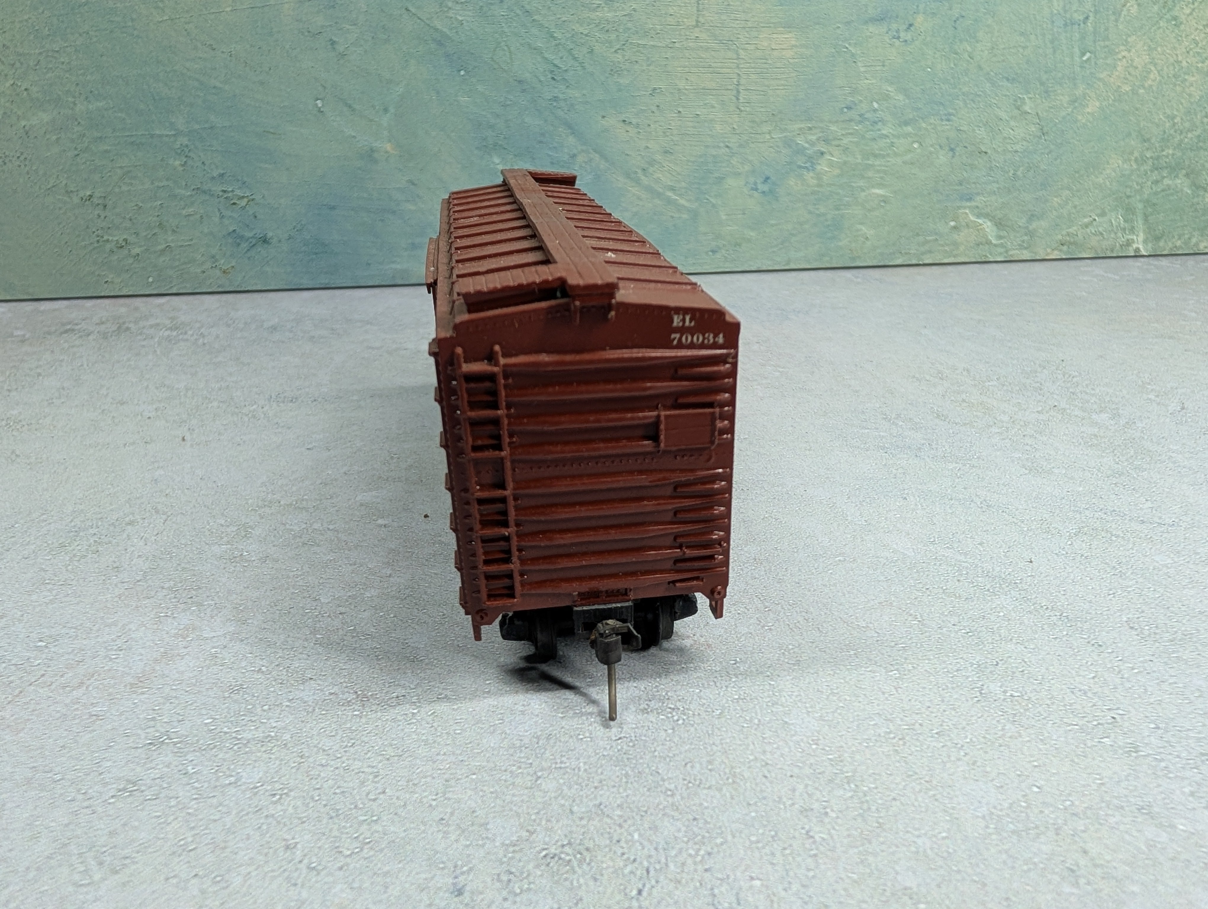 USED Roundhouse HO Scale 40' Box Car Erie Lackawanna EL #70034 Decals