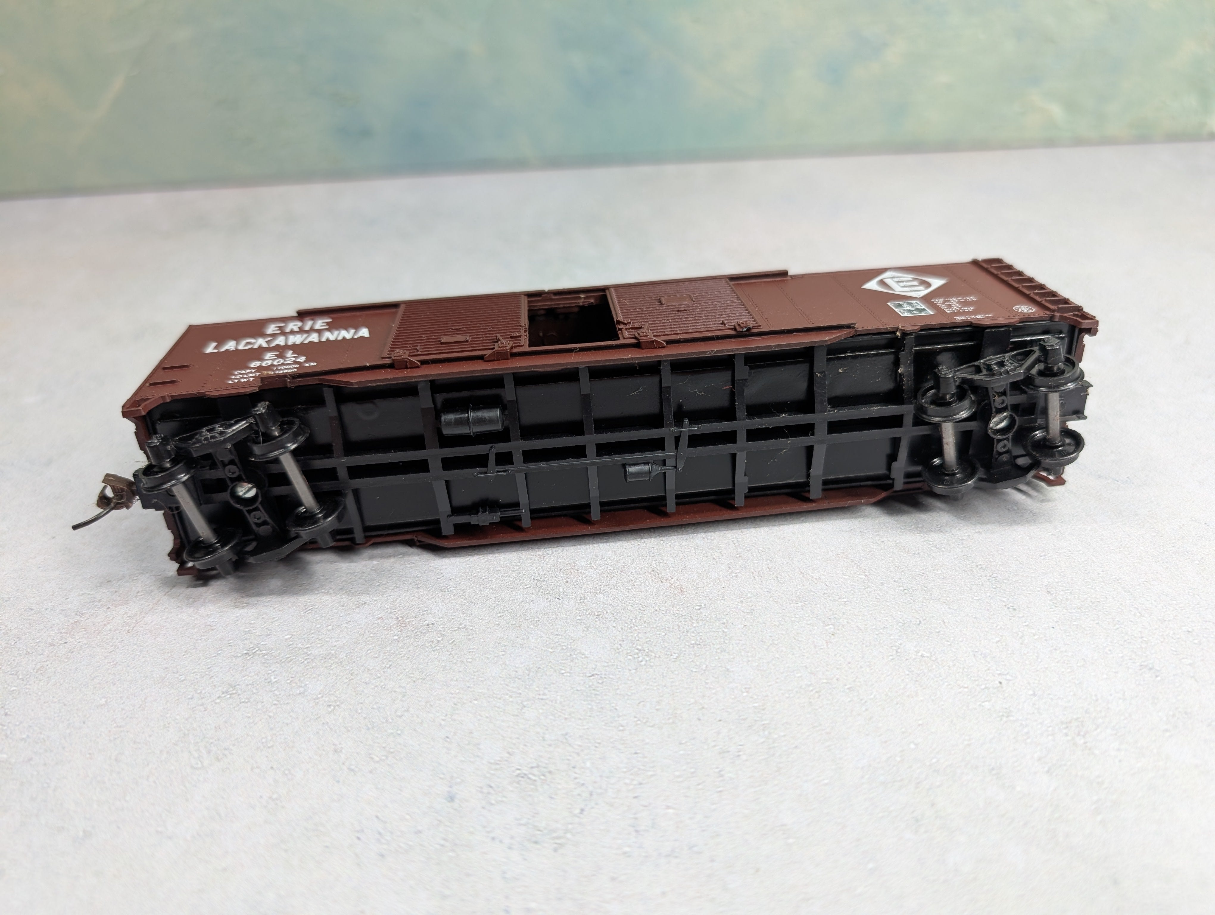 USED Athearn HO Scale 50' DD Box Car Erie Lackawanna EL #66024