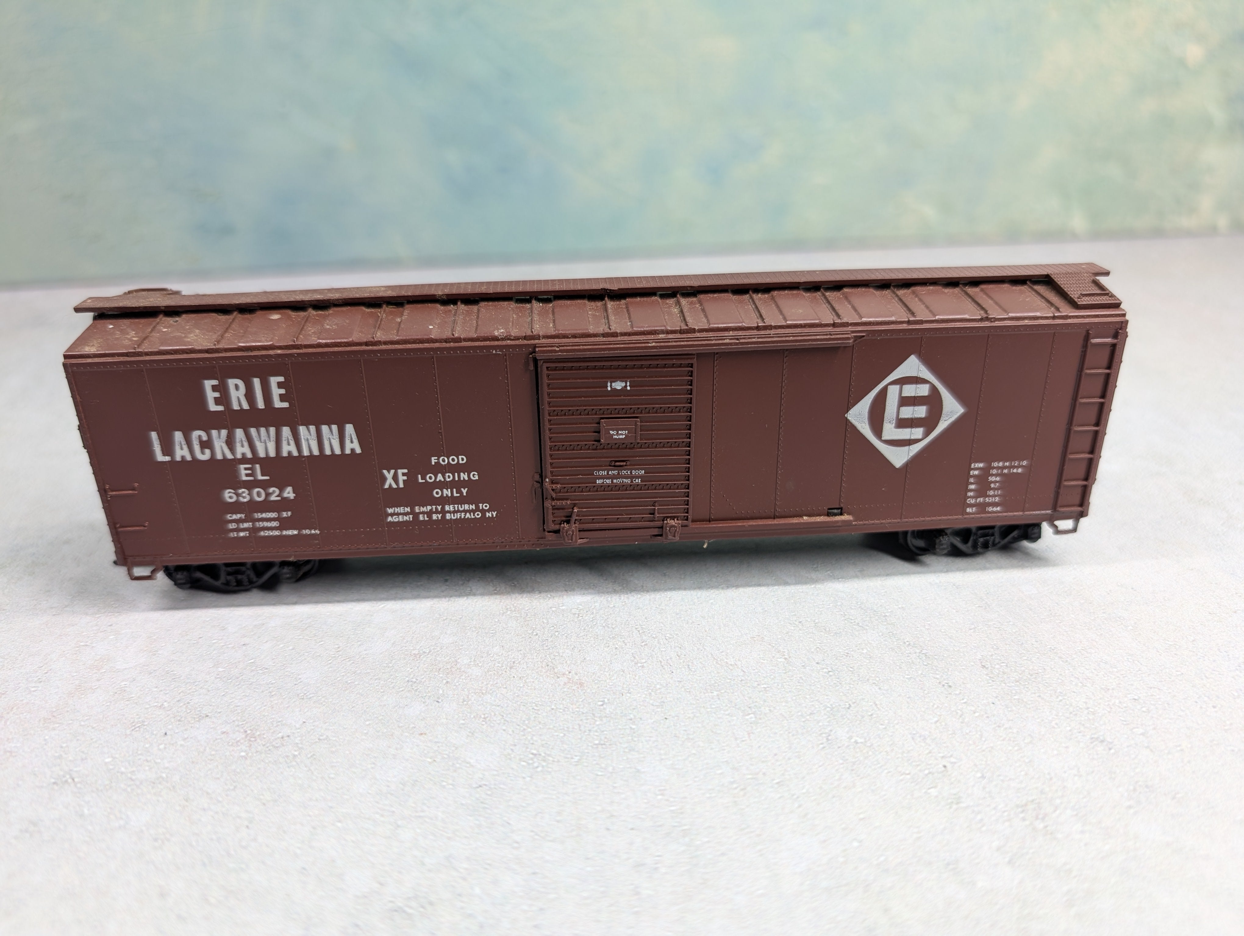 USED Athearn HO Scale 50' Box Car Erie Lackawanna EL #63024