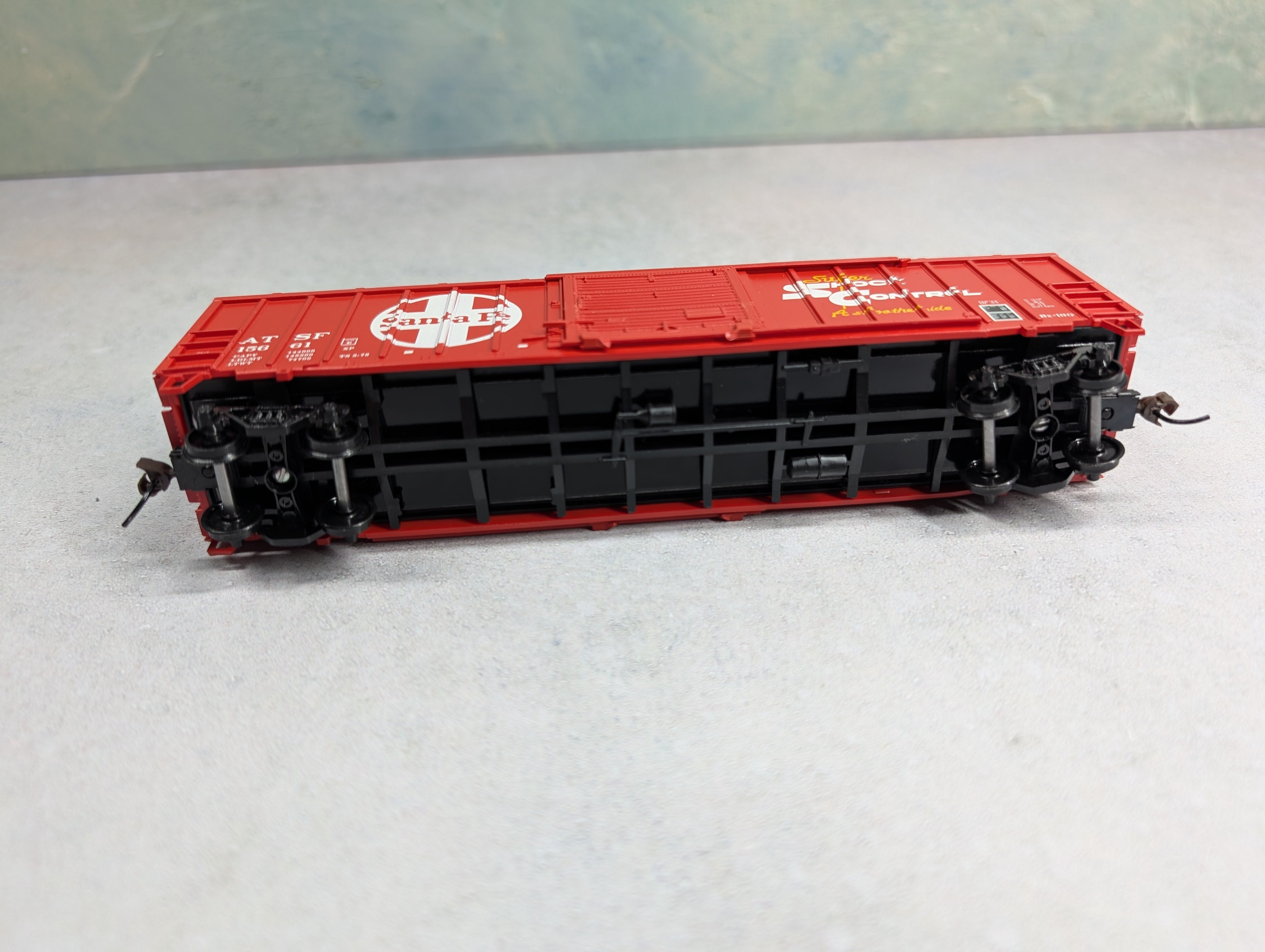 USED Athearn HO Scale 50' OB Box Car Santa Fe ATSF #15661