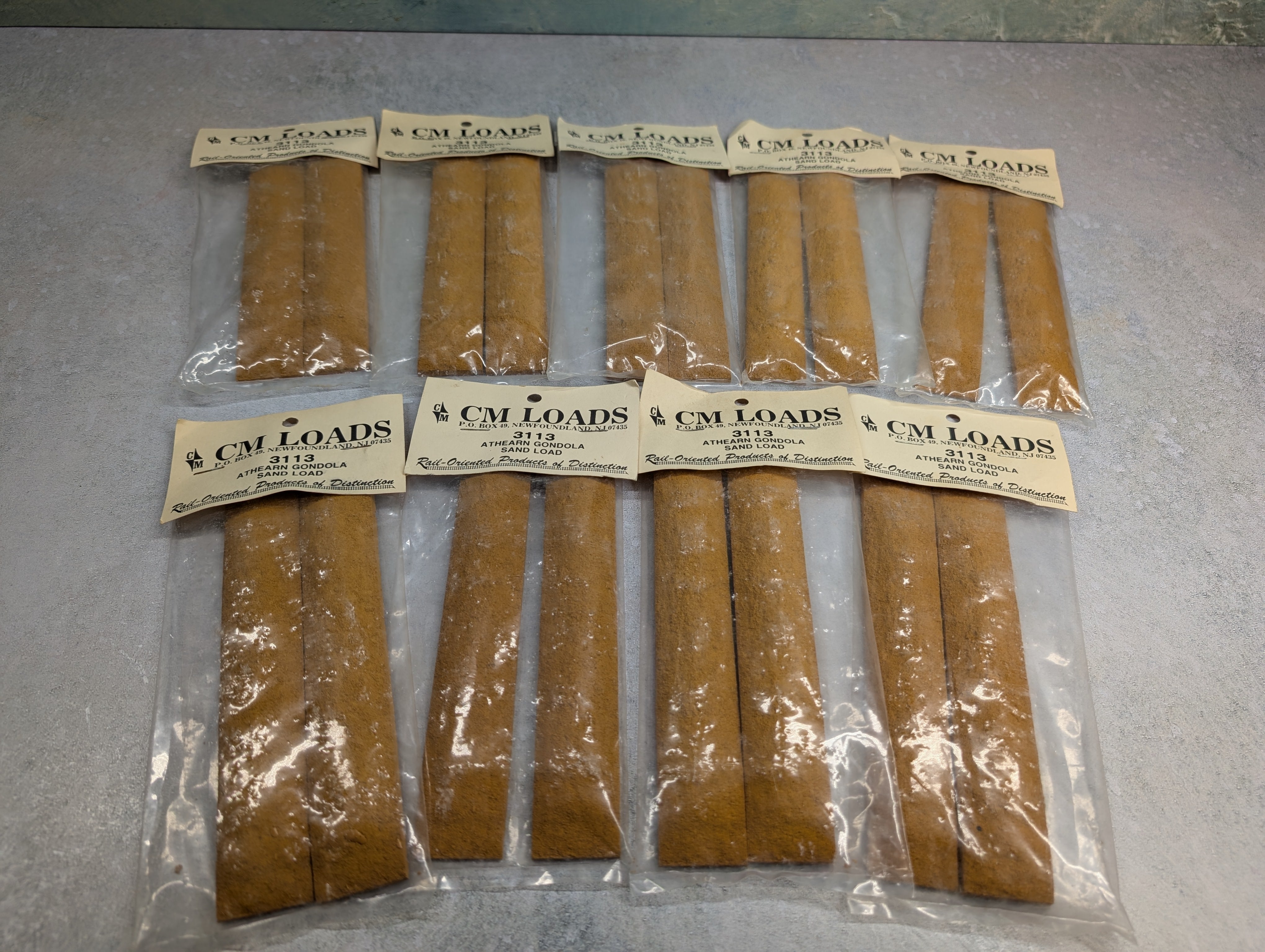 CM Loads 3113 HO Scale Sand Loads for Athearn Gondola (18 pcs)
