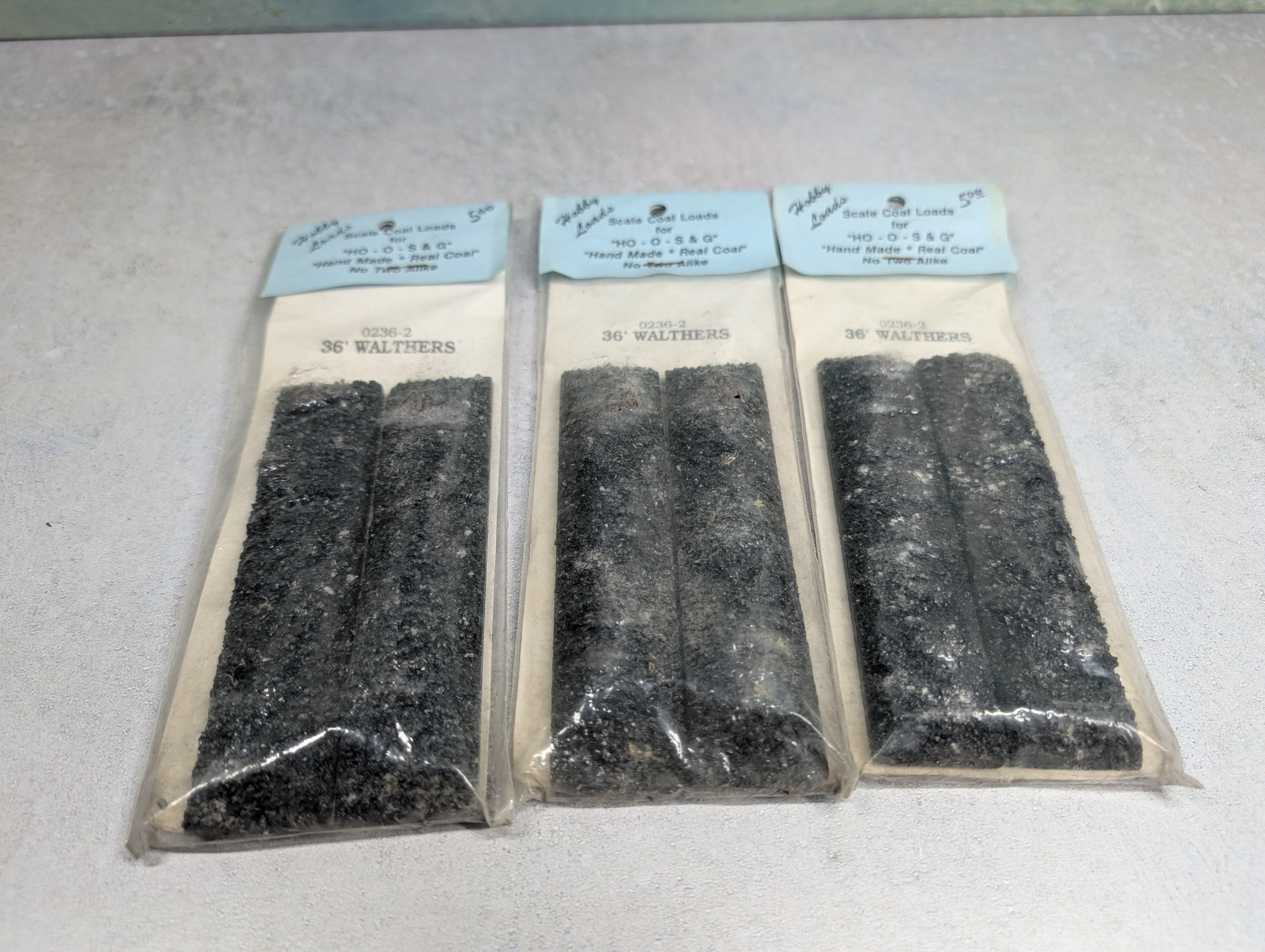 Hobby Loads #236-2 HO Scale Coal Loads for Walthers 36' Hopper (6 pcs)