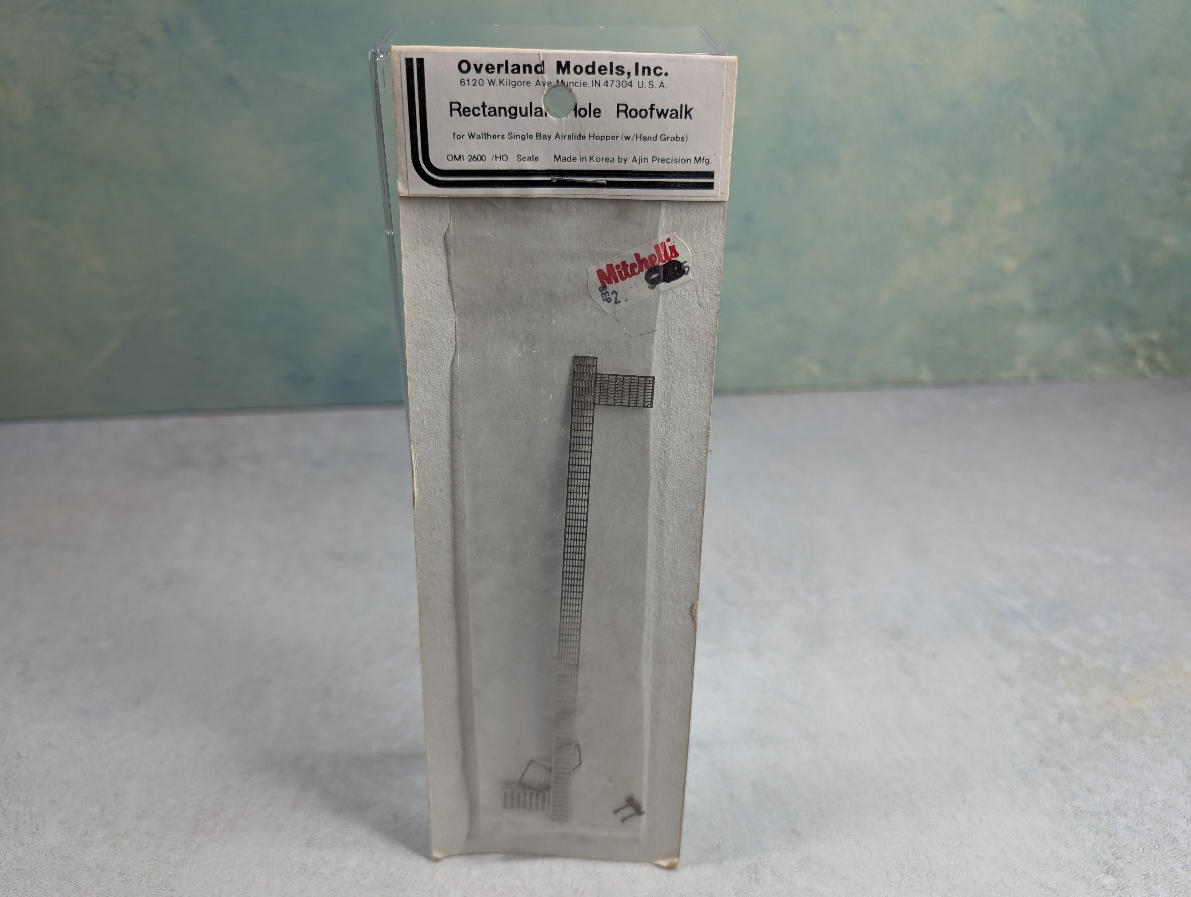 Overland Models 2600 HO Scale Rectangular Hole Roofwalk for Walthers Single Bay Airslide Hopper w/ Hand Grabs (1 pc)