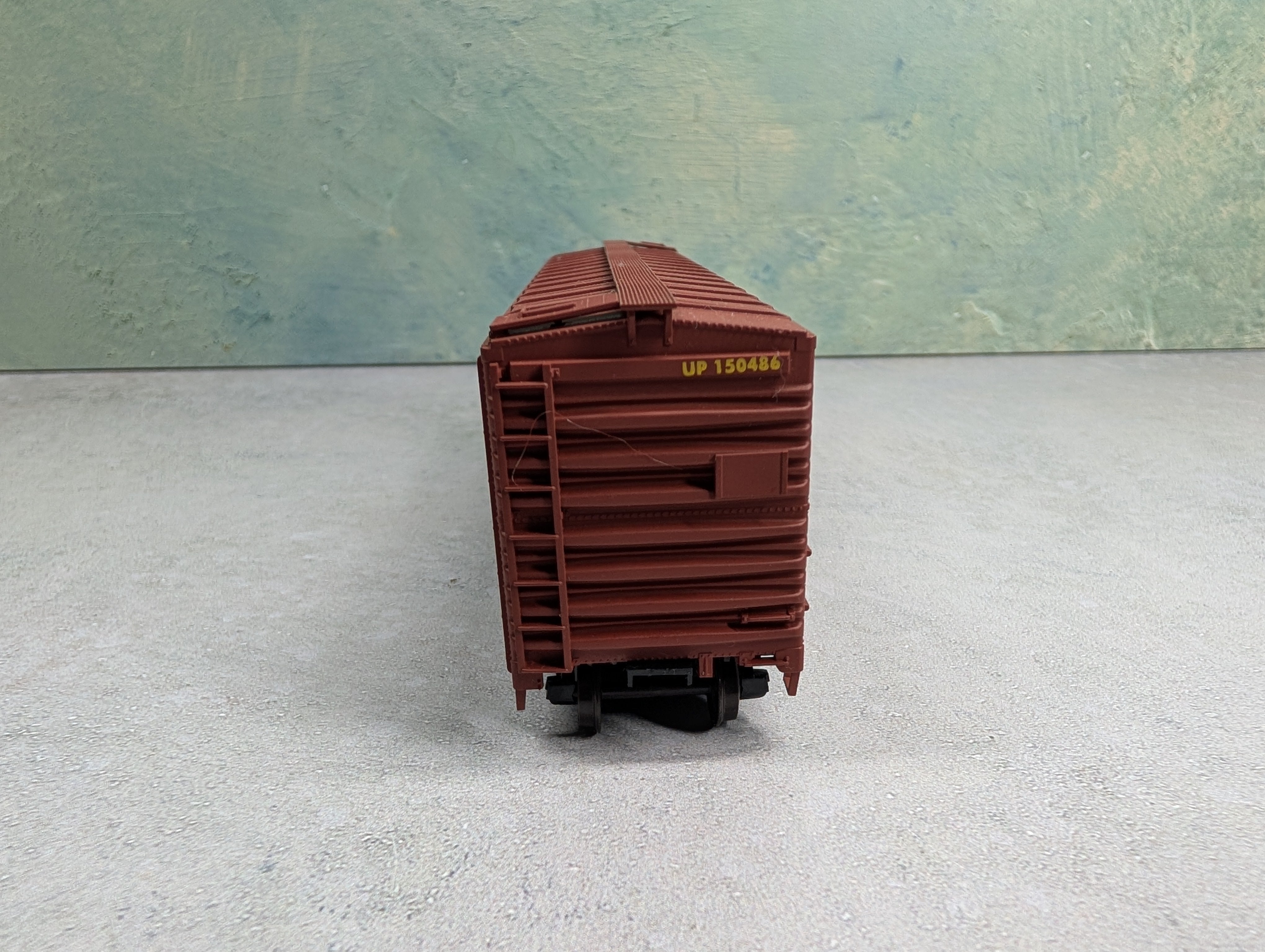 USED Accurail HO Scale 50' Box Car Union Pacific UP #150486