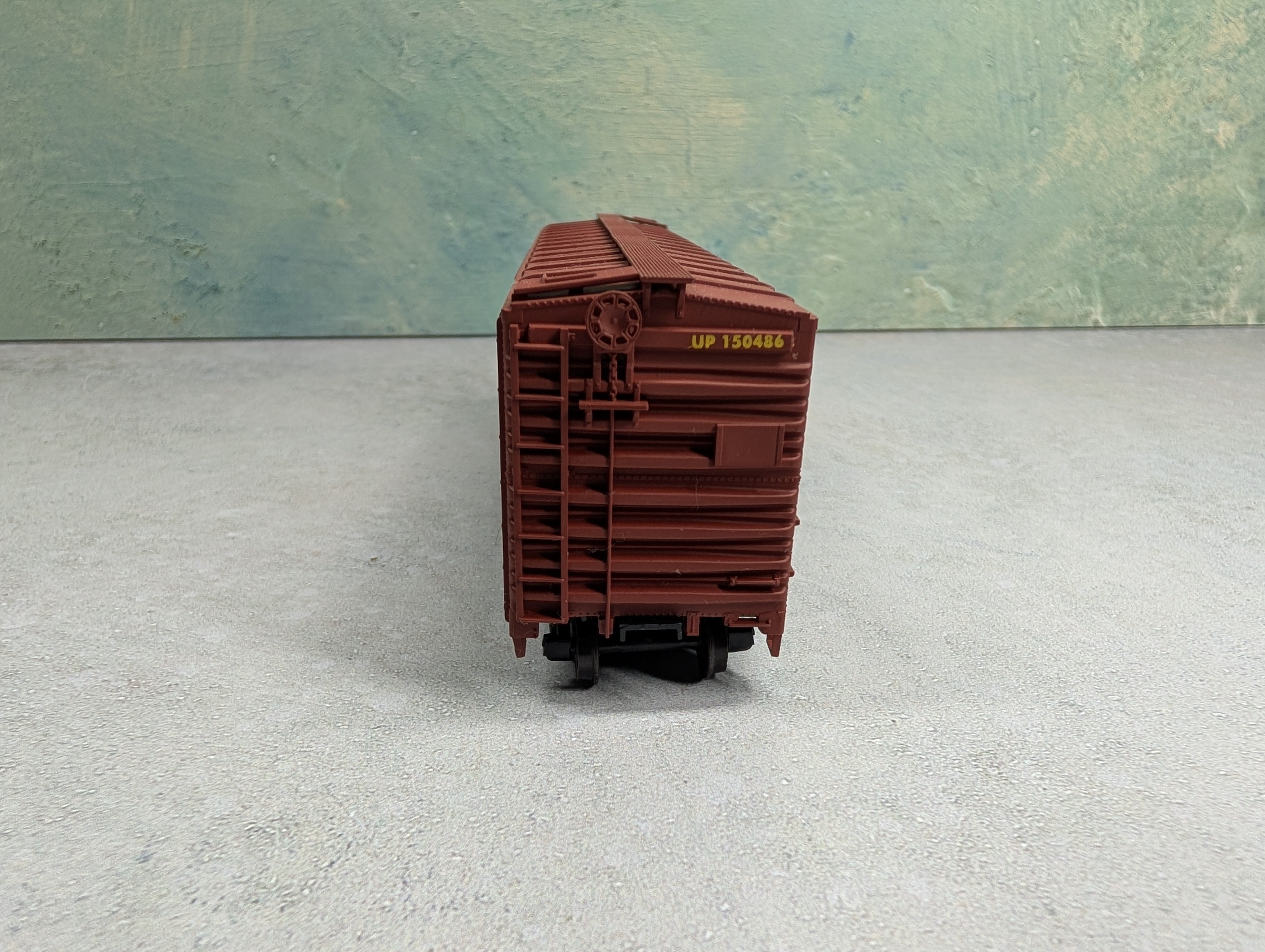 USED Accurail HO Scale 50' Box Car Union Pacific UP #150486