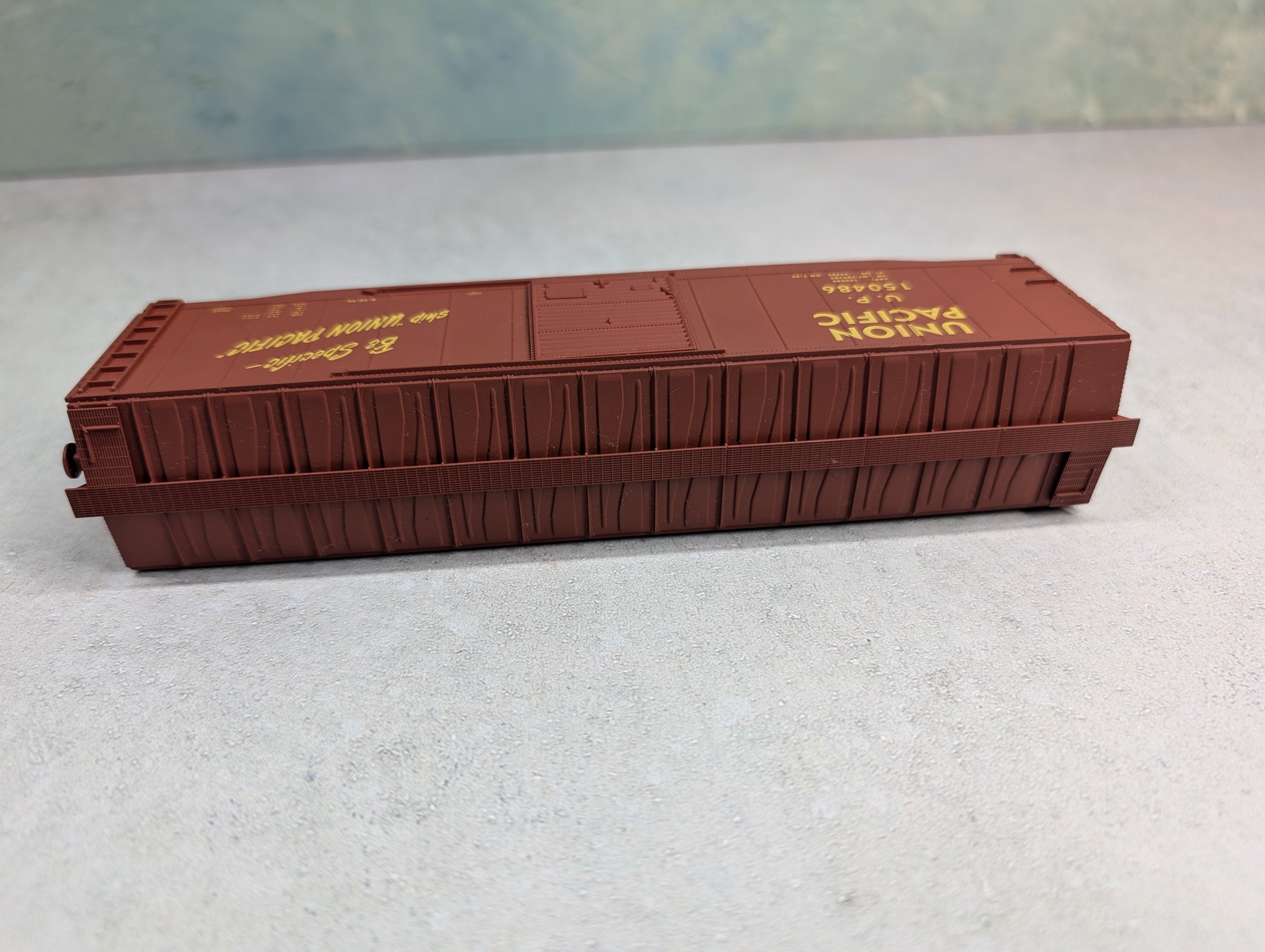 USED Accurail HO Scale 50' Box Car Union Pacific UP #150486