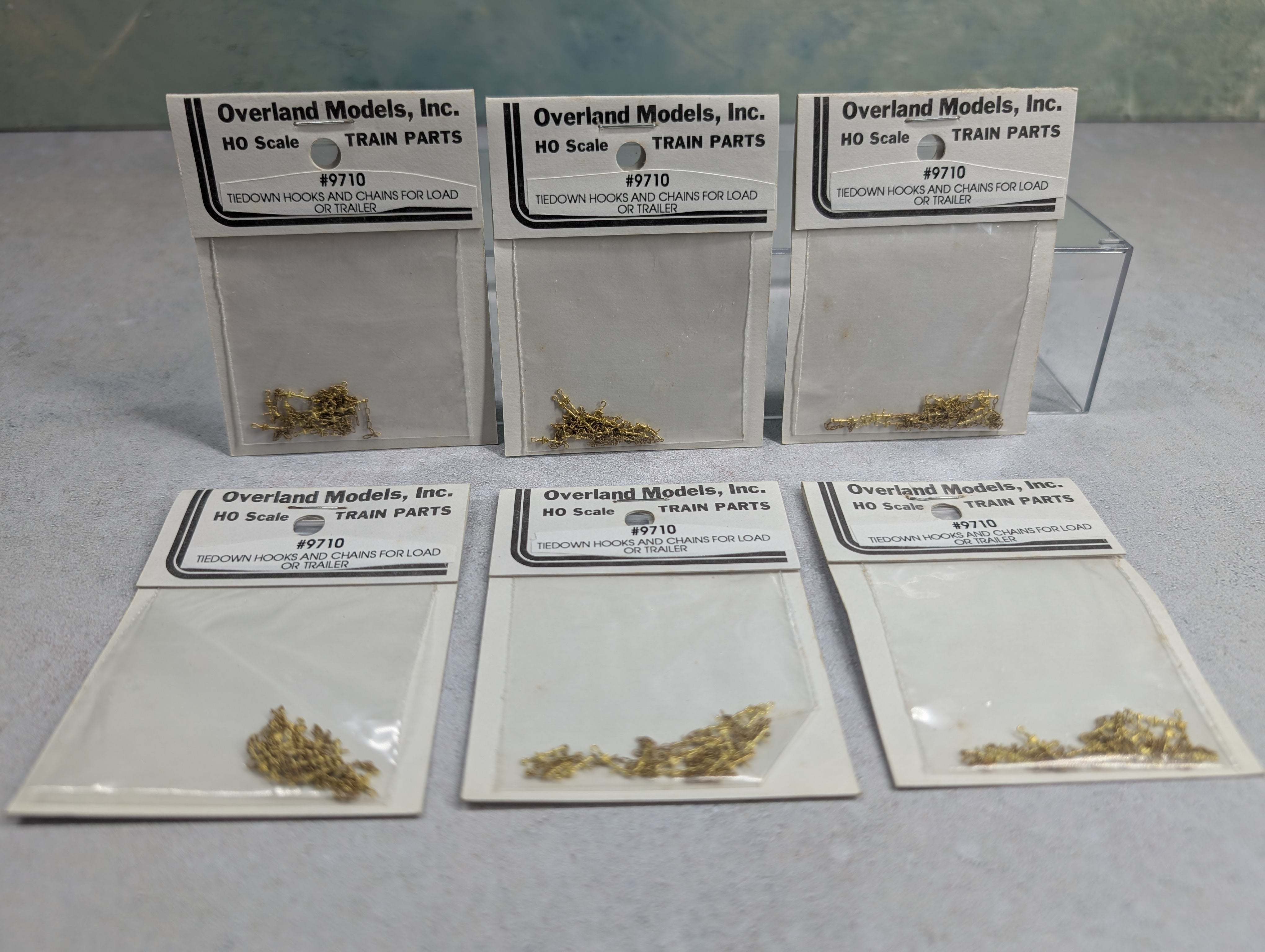 Overland Models 9710 HO Scale Brass Tiedown Hooks & Chains for Load or Trailer (6 pcs)