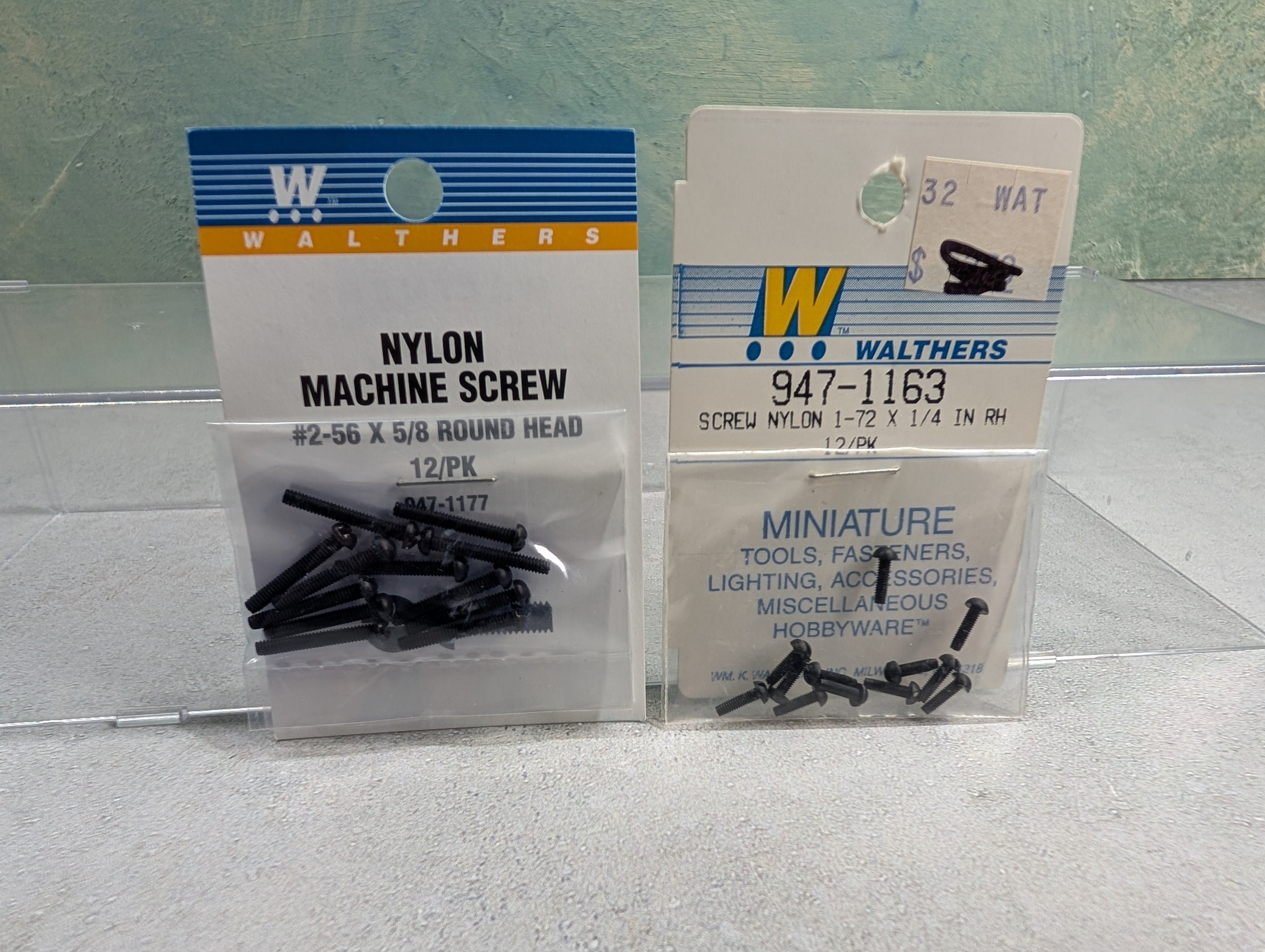 Walthers 941-1163, 947-1177 HO Scale Nylon Screws (2 packs pcs)
