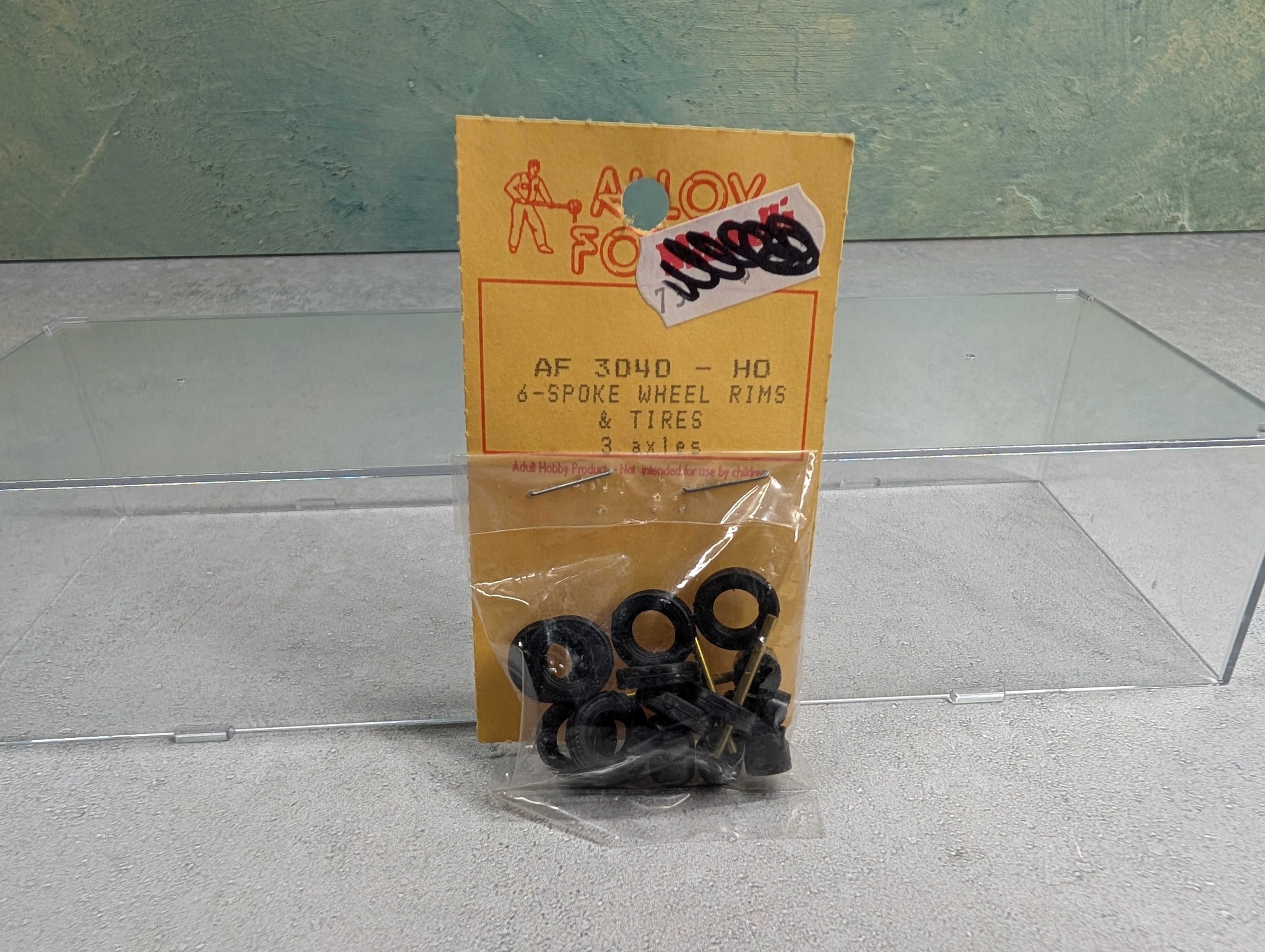 Alloy Forms 3040 HO Scale 6-Spoke Wheel Rims & Tires