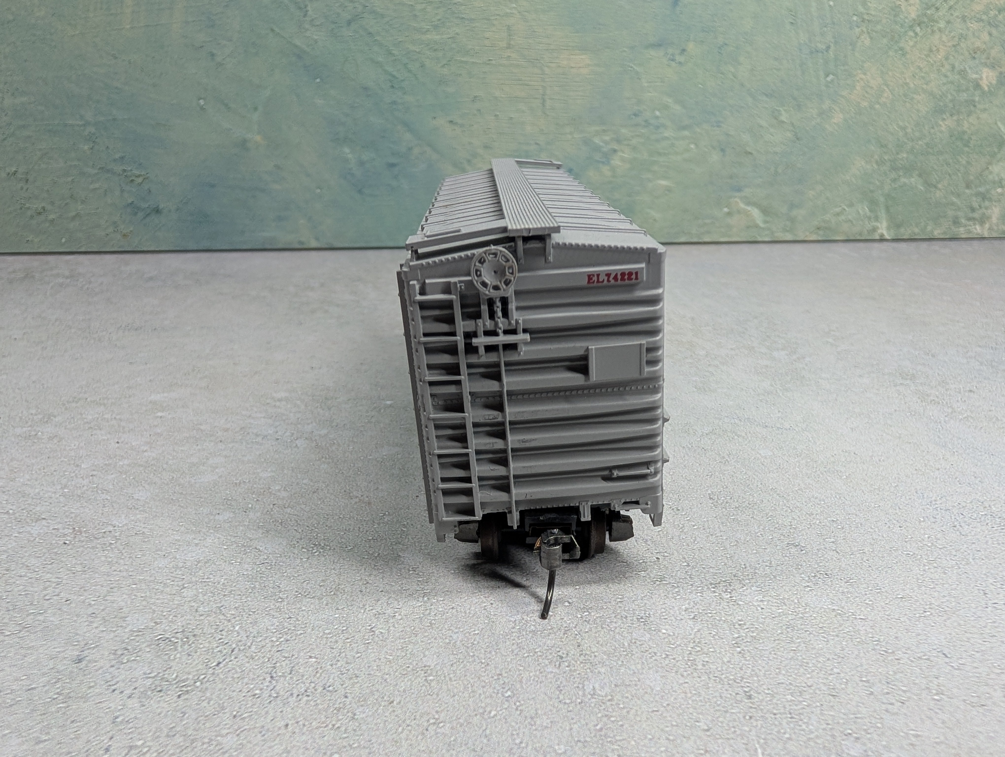 USED Accurail HO Scale 40' Box Car Erie Lackawanna EL #74221