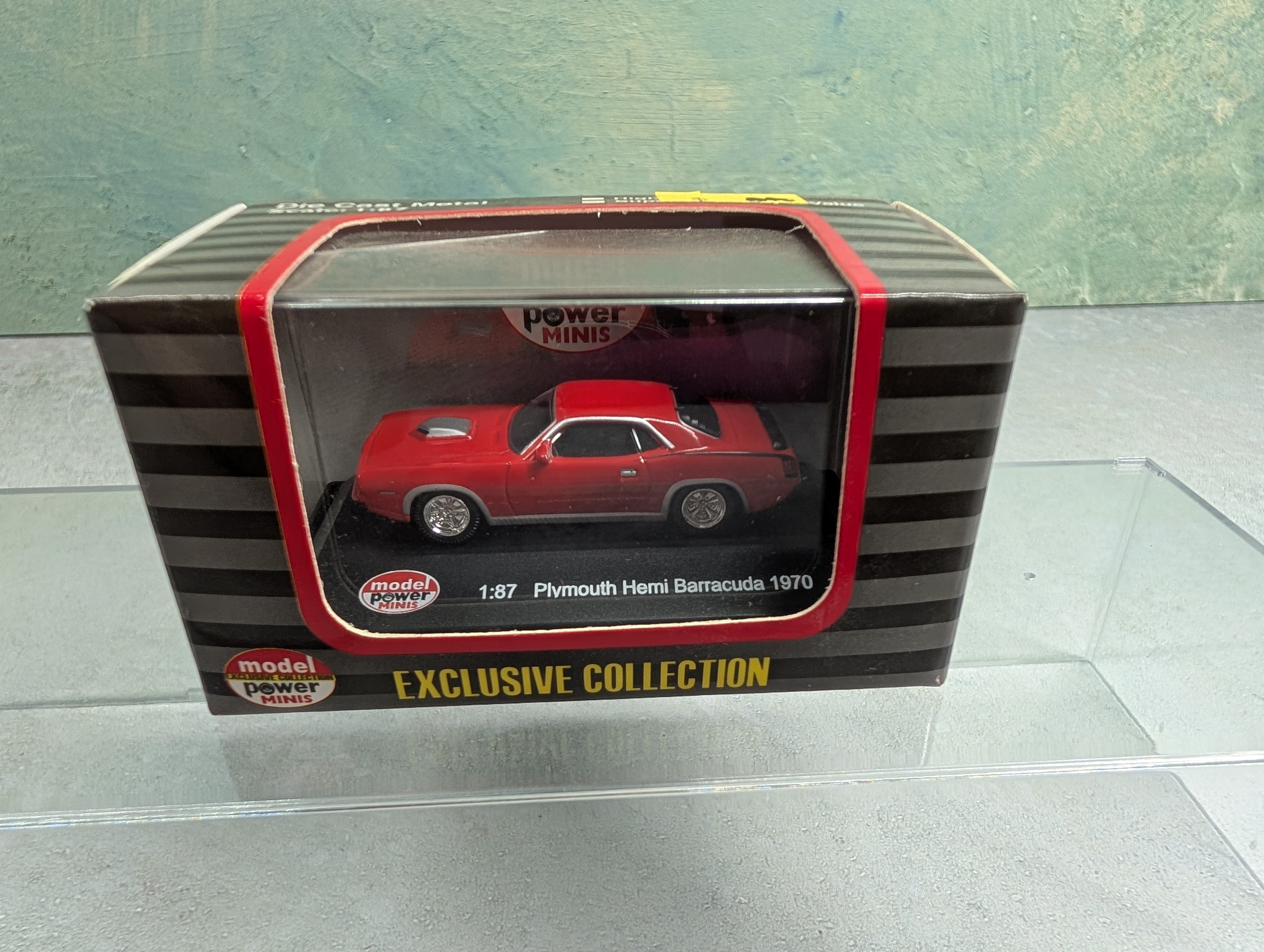 Model Power 19451 HO Scale Red Plymouth Hemi Barracuda 1970