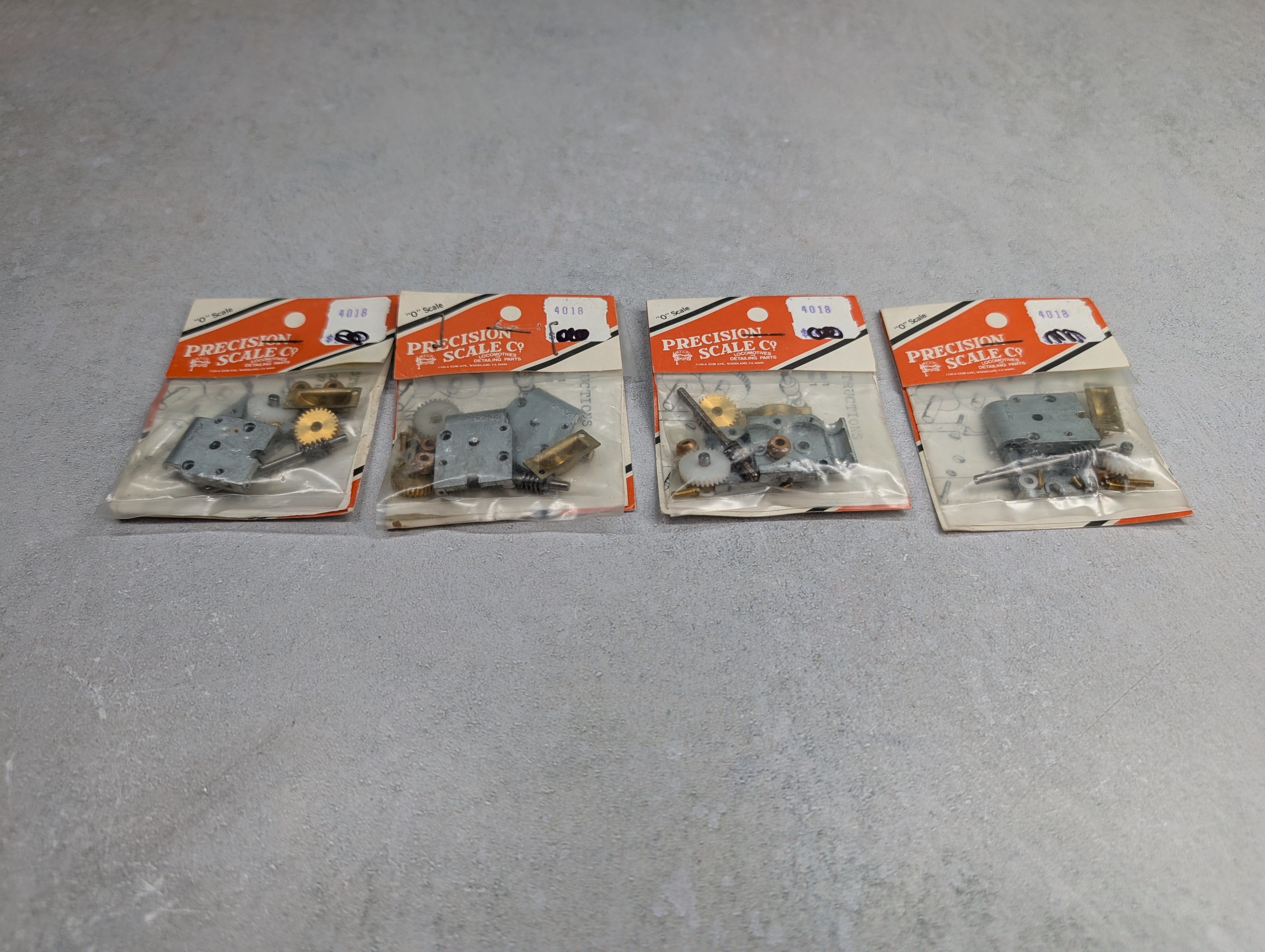 Precision Scale Co 4018 O 27:1 Gear Box -- 3mm Axle, 2mm Shaft, Detail Parts (4 pcs)