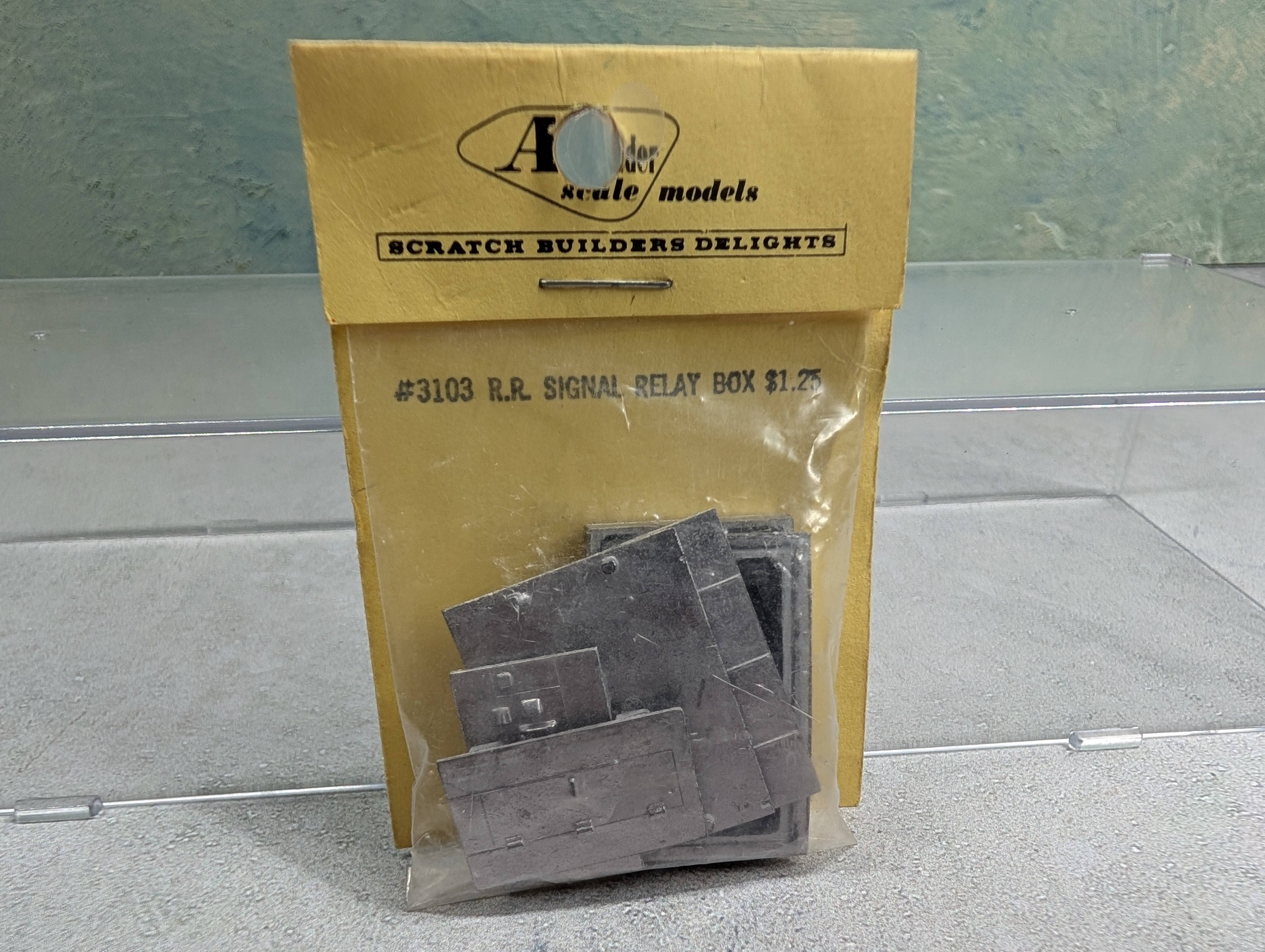 Alexander Scale Models 3103 HO Scale Railroad Signal Relay Box