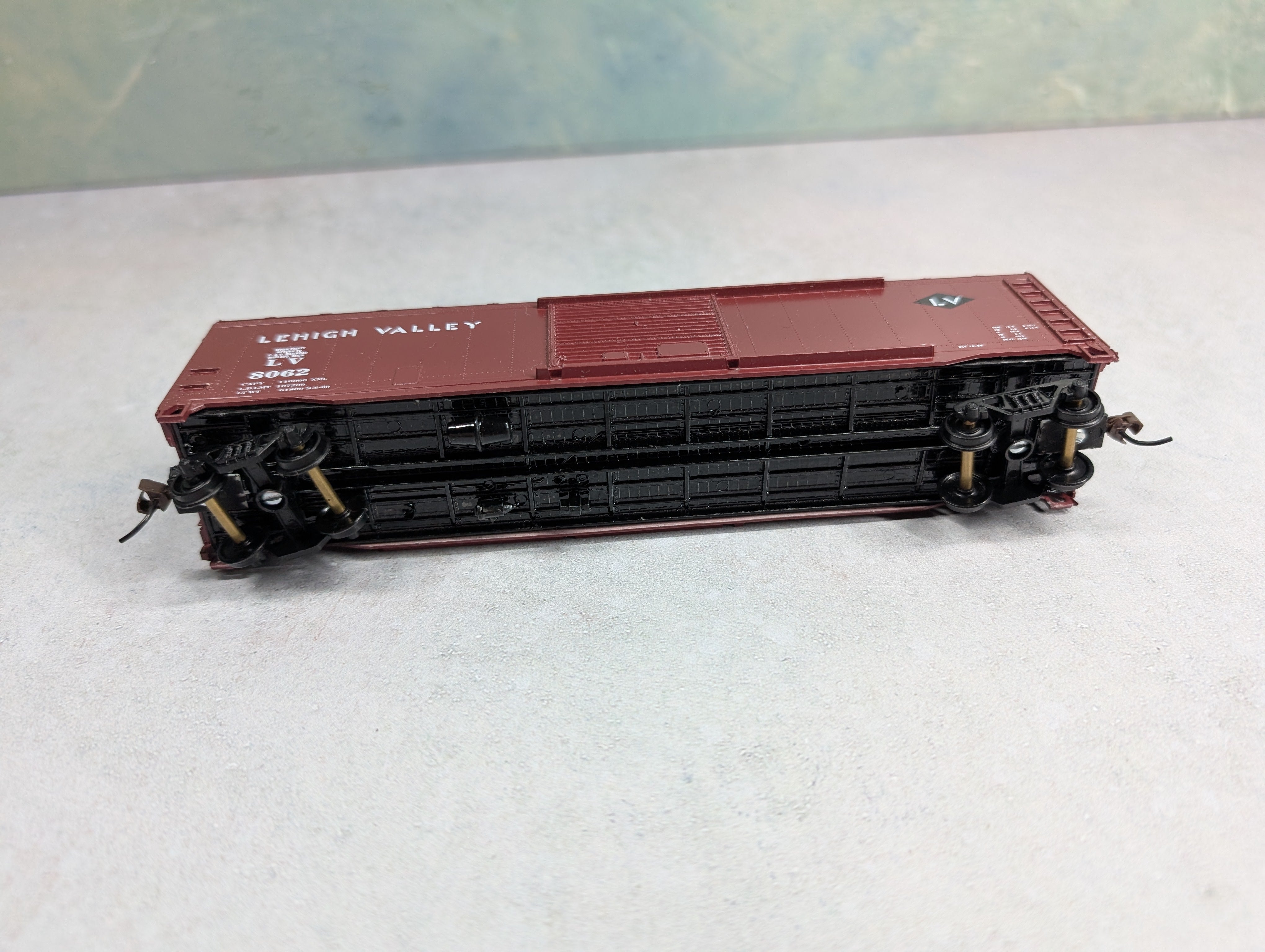 USED HO Scale 50' Box Car Lehigh Valley LV #8062