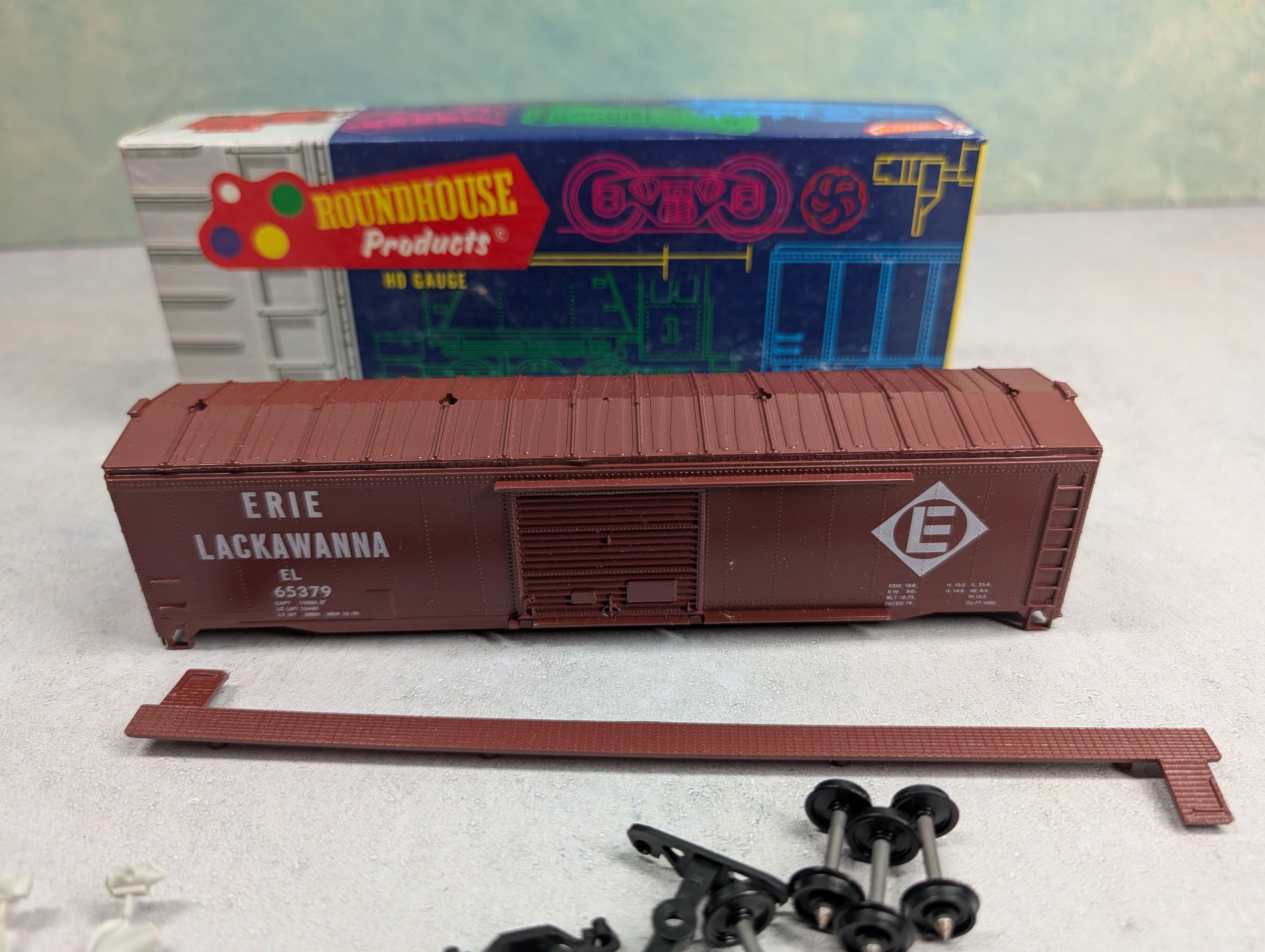 USED Roundhouse HO Scale 50' Box Car Erie Lackawanna EL #65379 KIT