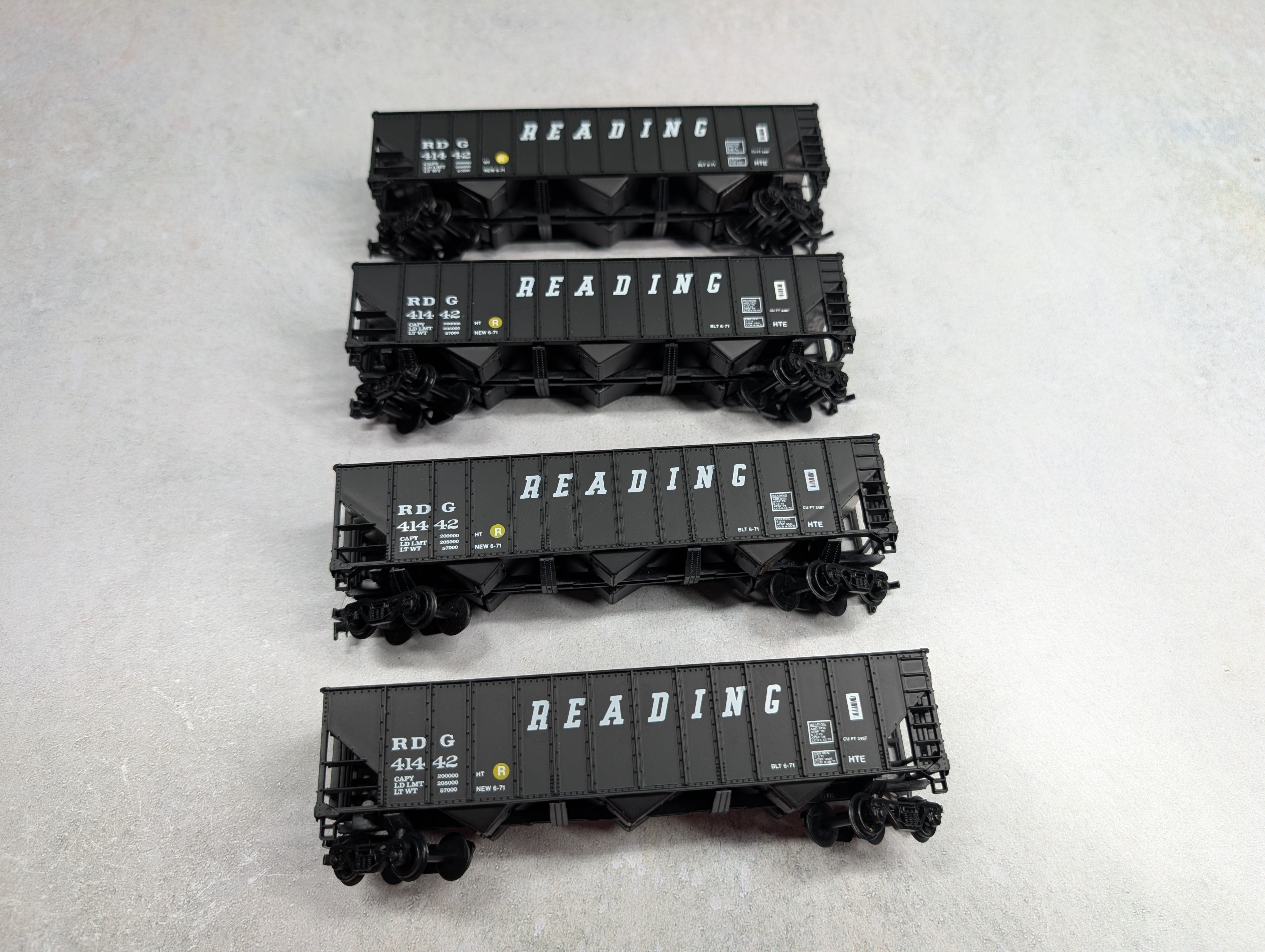 USED Life-Like HO Scale 100 Ton Hopper Reading RDG #41442 (4 pcs)
