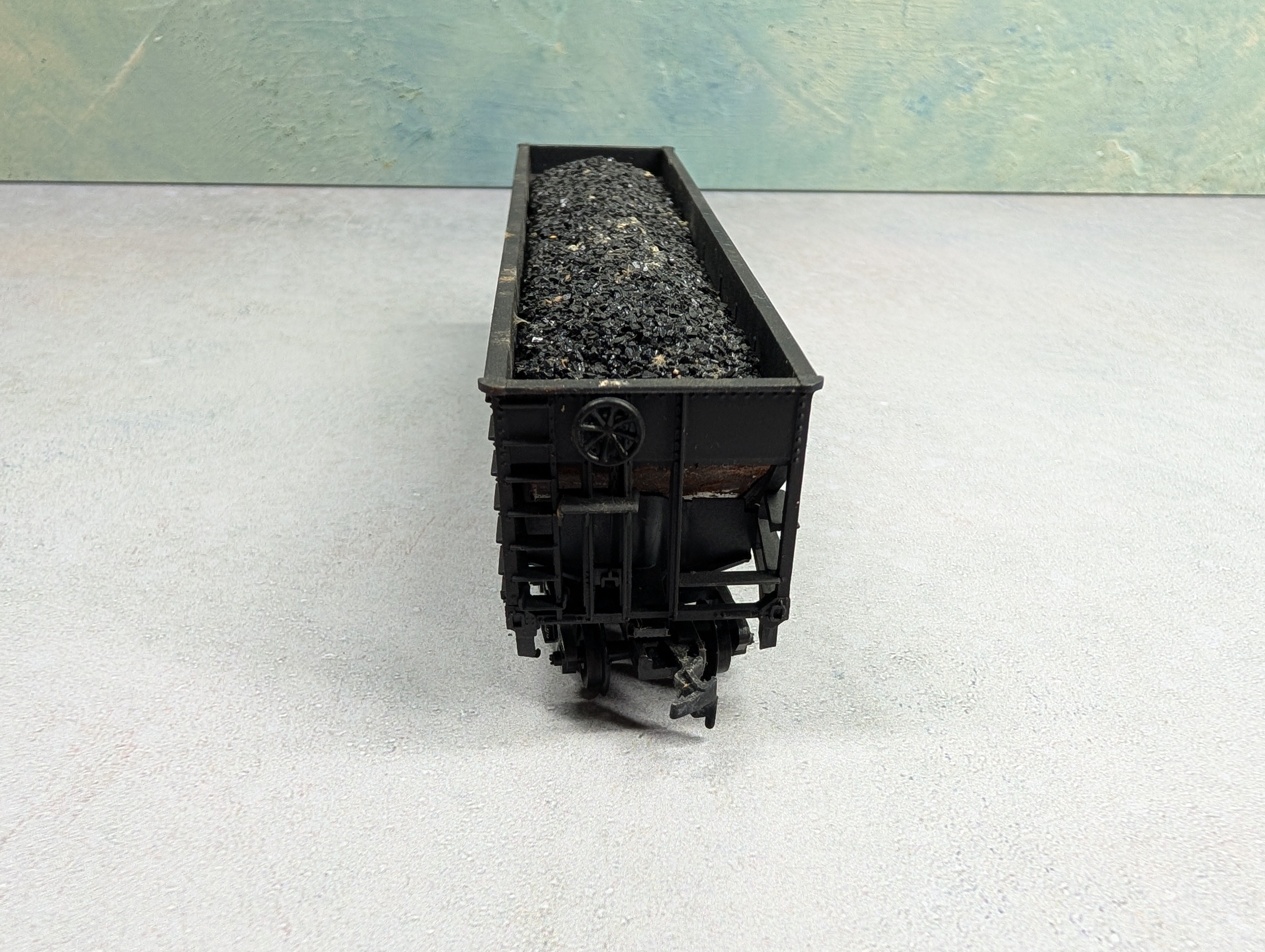USED Life-Like HO Scale 100 Ton Hopper Reading RDG #41622 w/ Coal Load