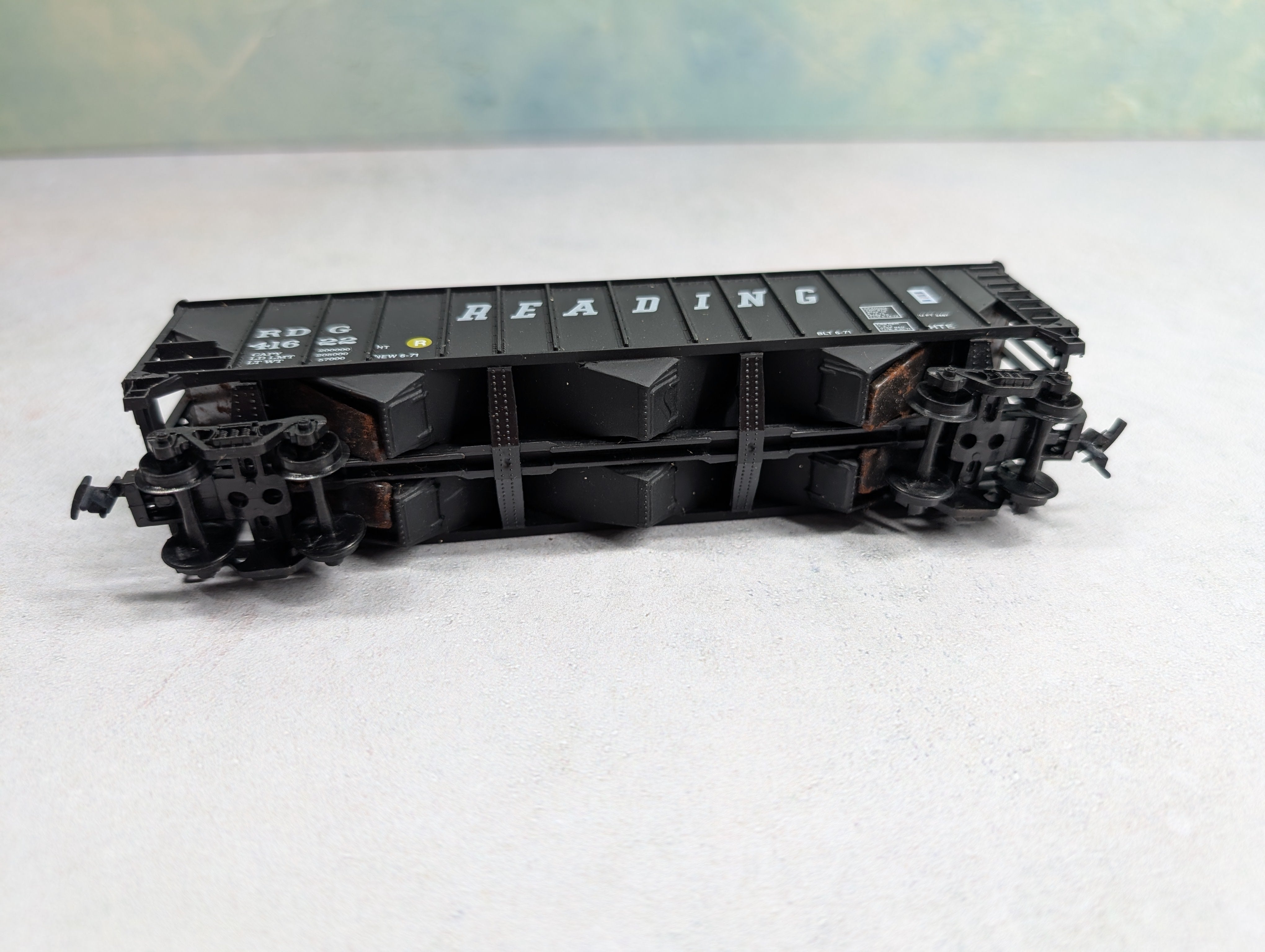 USED Life-Like HO Scale 100 Ton Hopper Reading RDG #41622 w/ Coal Load