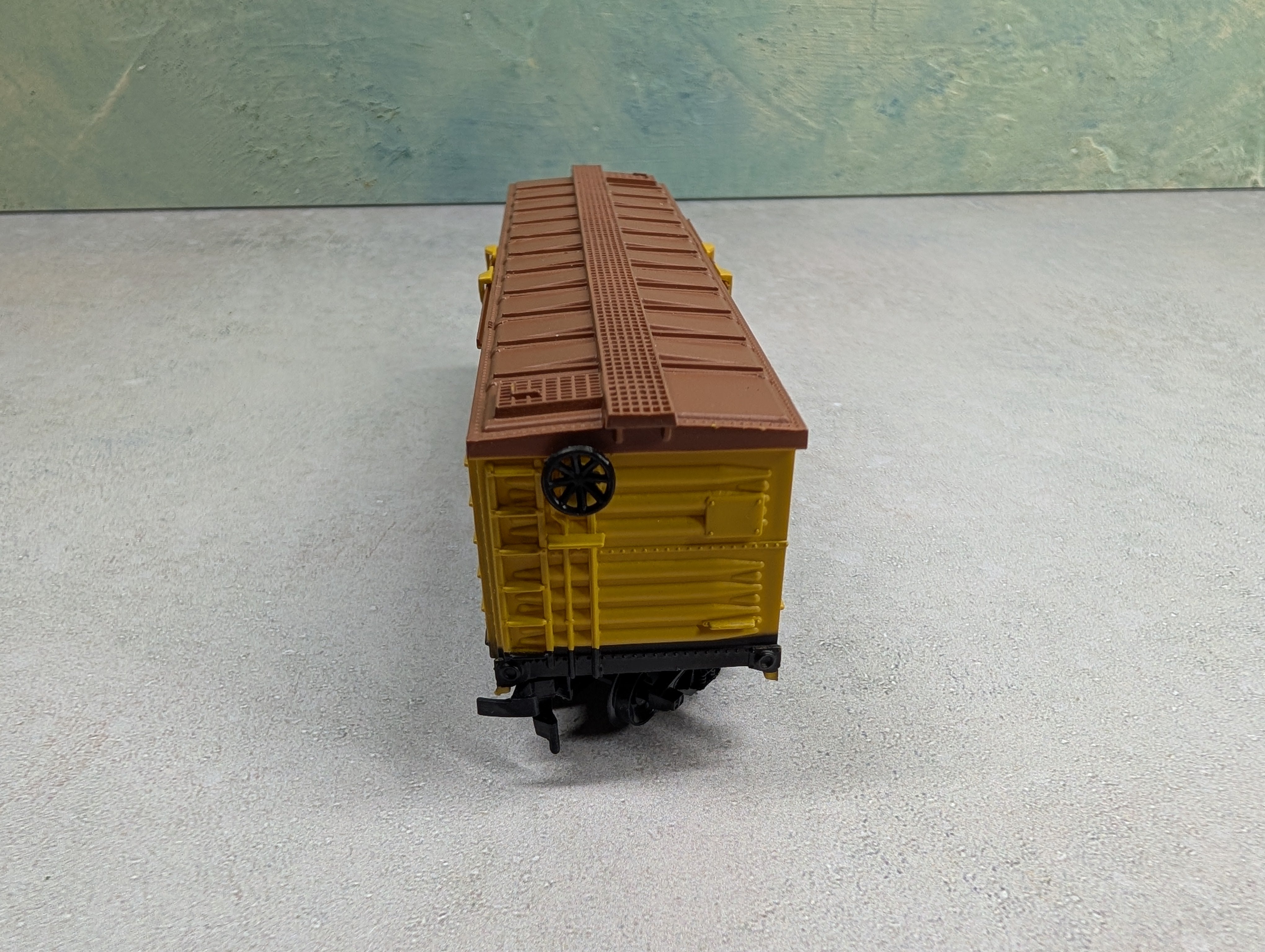 USED Life-Like HO Scale 40' Cattle Stock Car MKT #4702