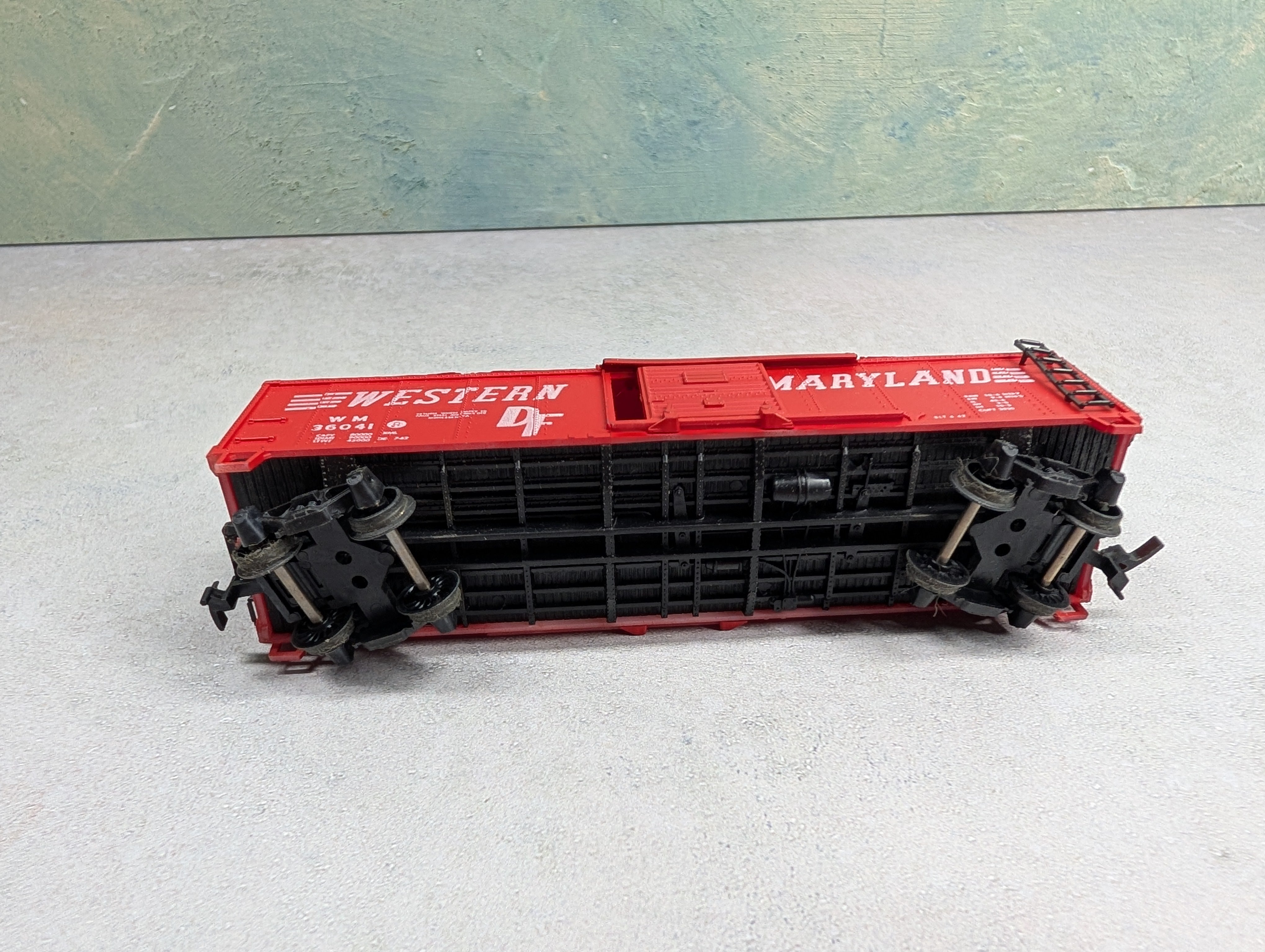 USED AHM HO Scale 40' Box Car Western Maryland WM #36041