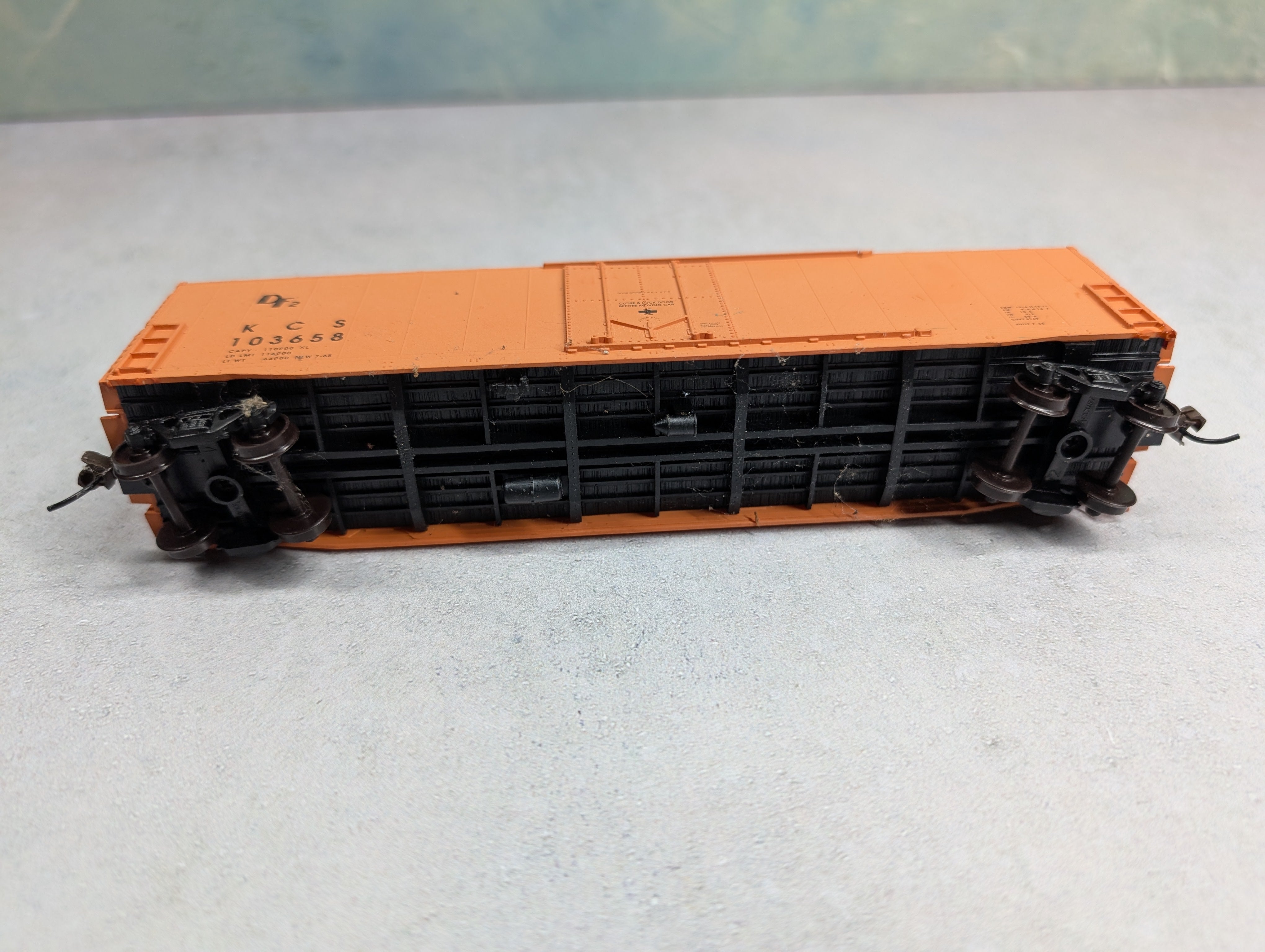 USED Accurail HO Scale 50' Box Car Kansas City Southern KCS #103658