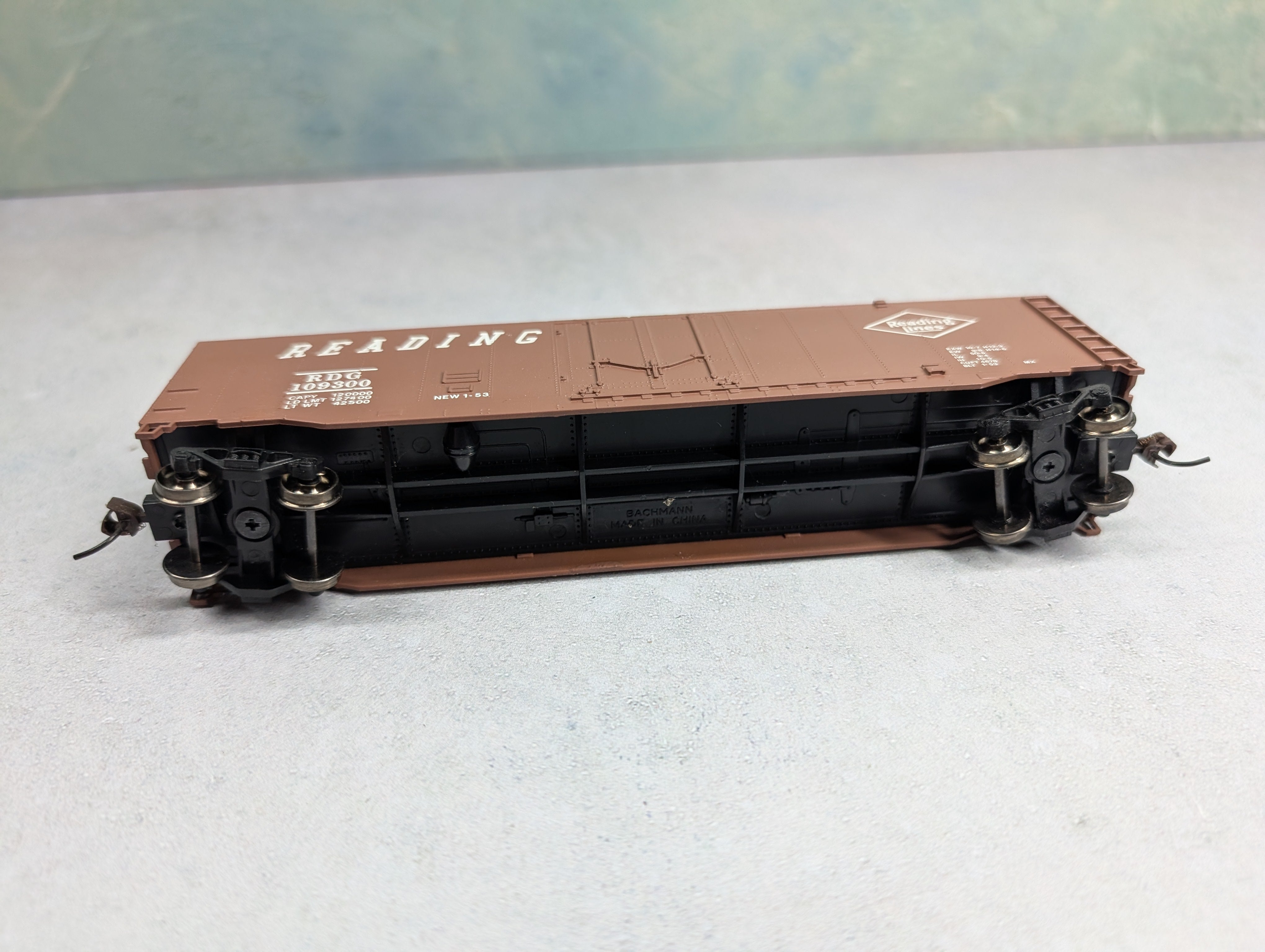 USED Bachmann HO Scale 50' Box Car Reading RDG #109300