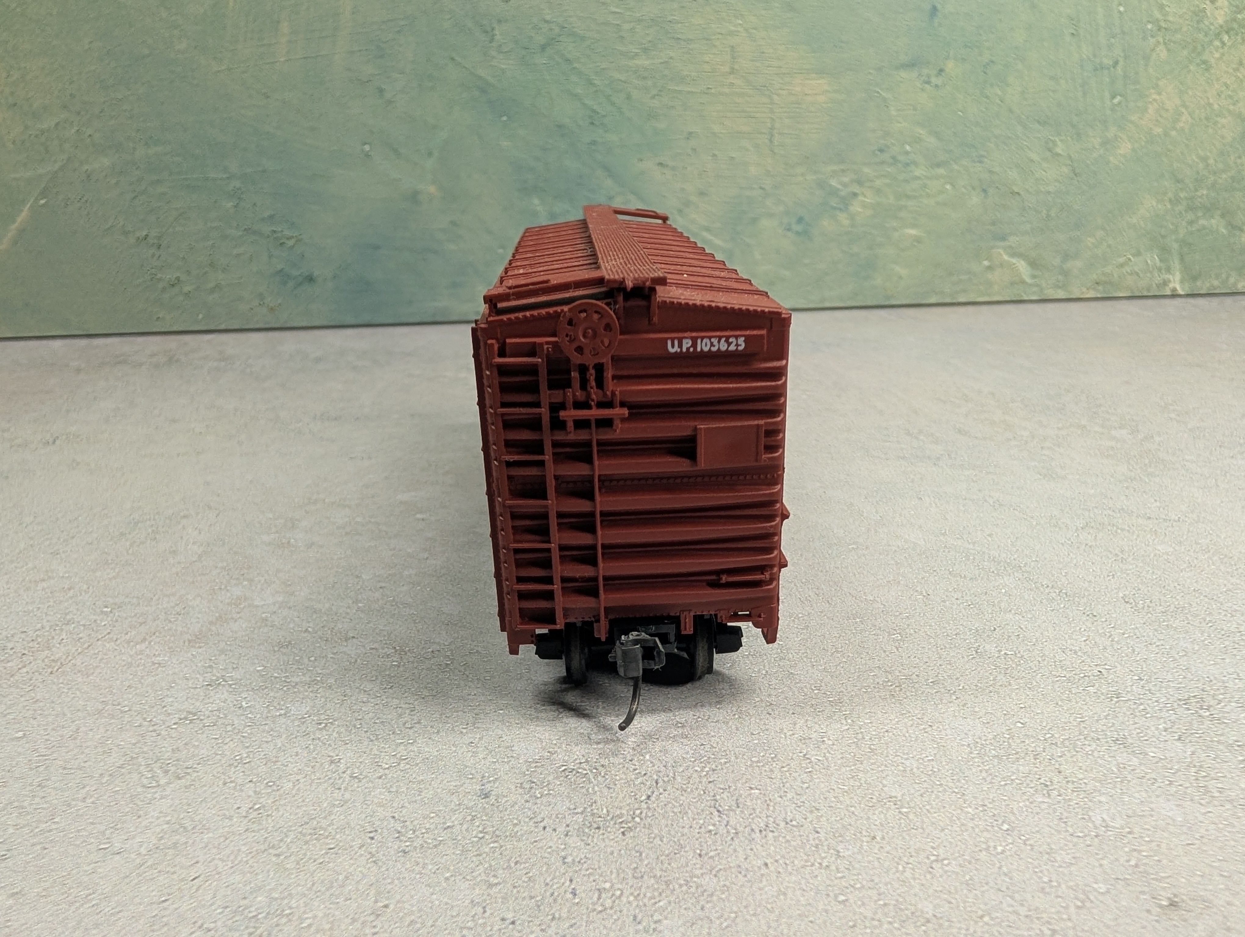 USED Accurail HO Scale 40' Box Car Union Pacific UP #103625