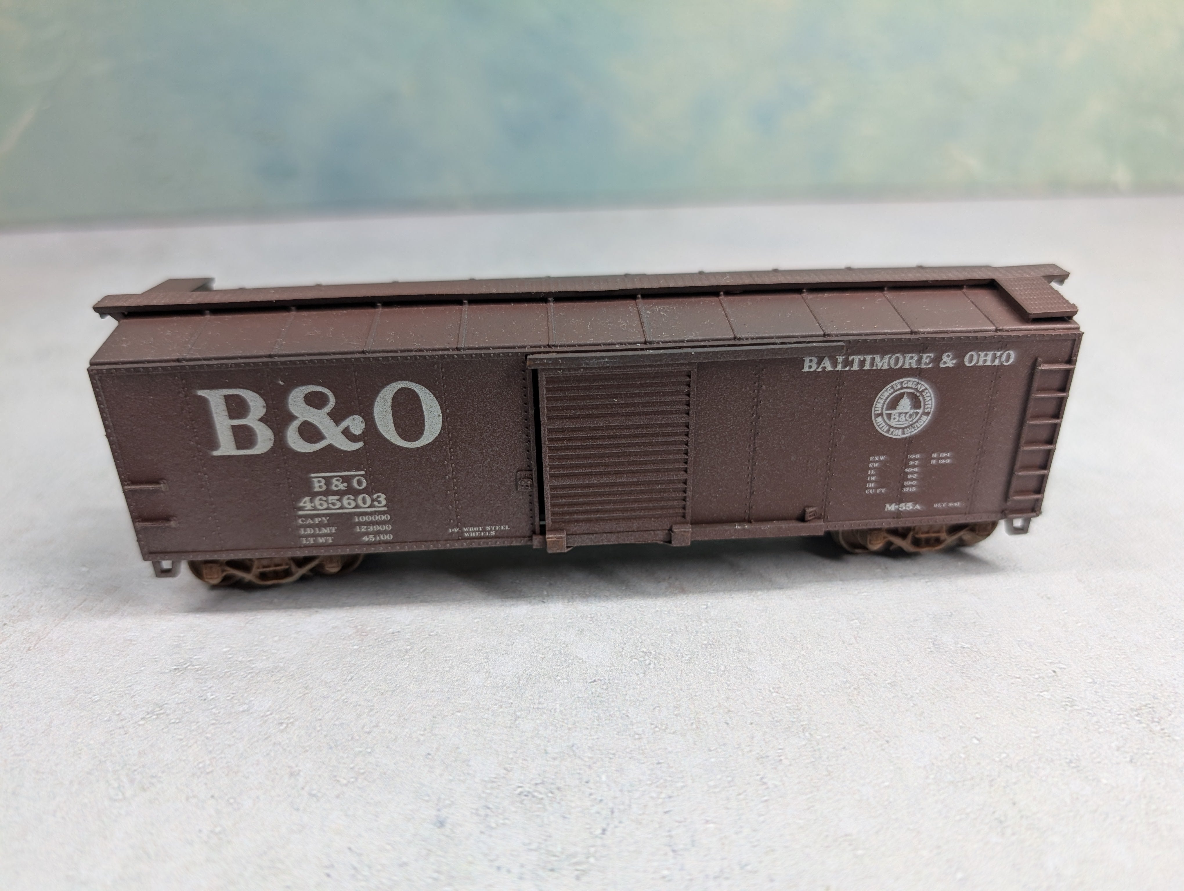 USED TRAIN MINIATURE HO Scale 40' Box Car Baltimore and Ohio B&O #465603 Weathered