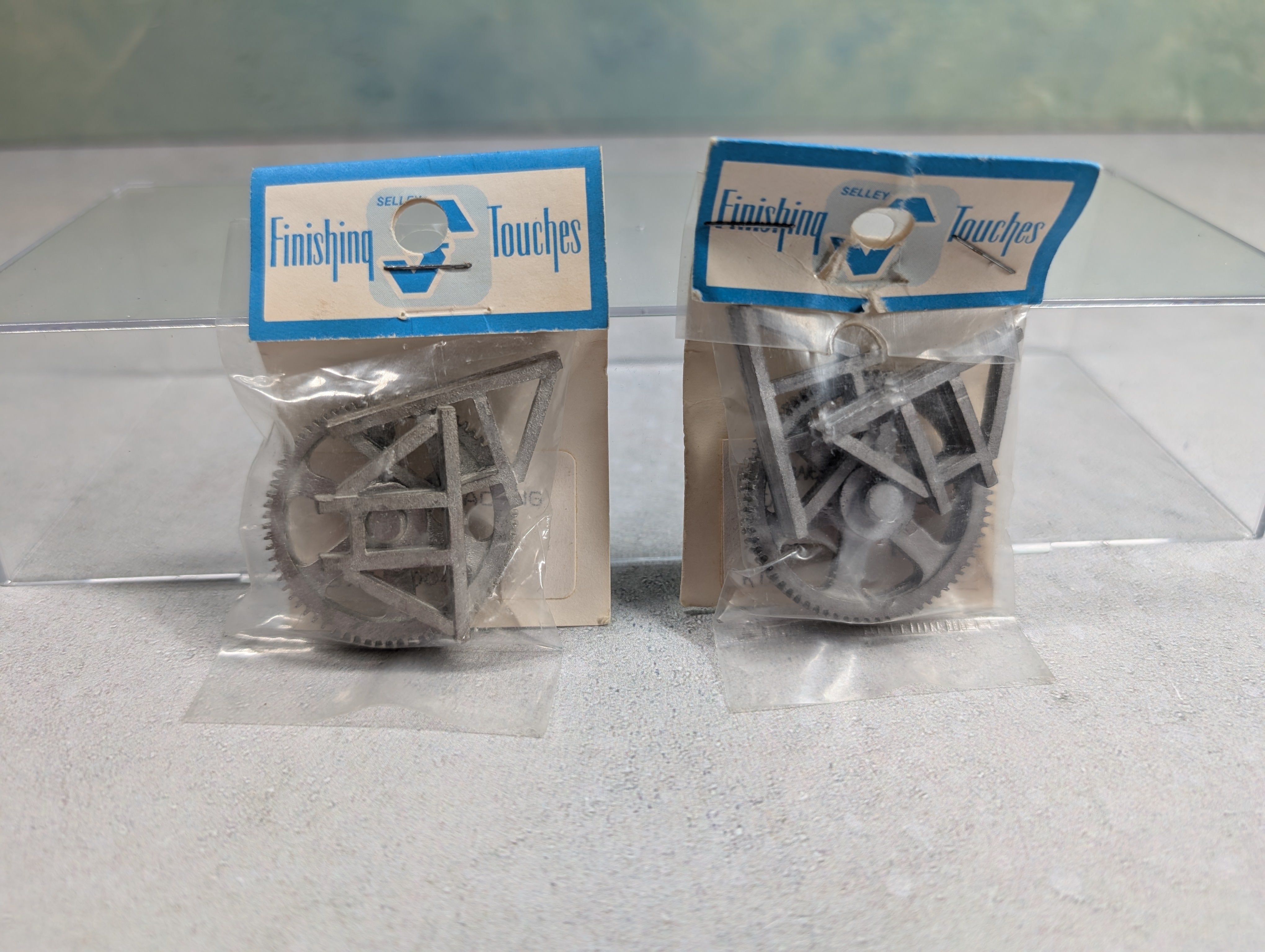 Selley #675-000461 HO Scale Gear & Bracing, Details Finishing Touches (2 pcs)