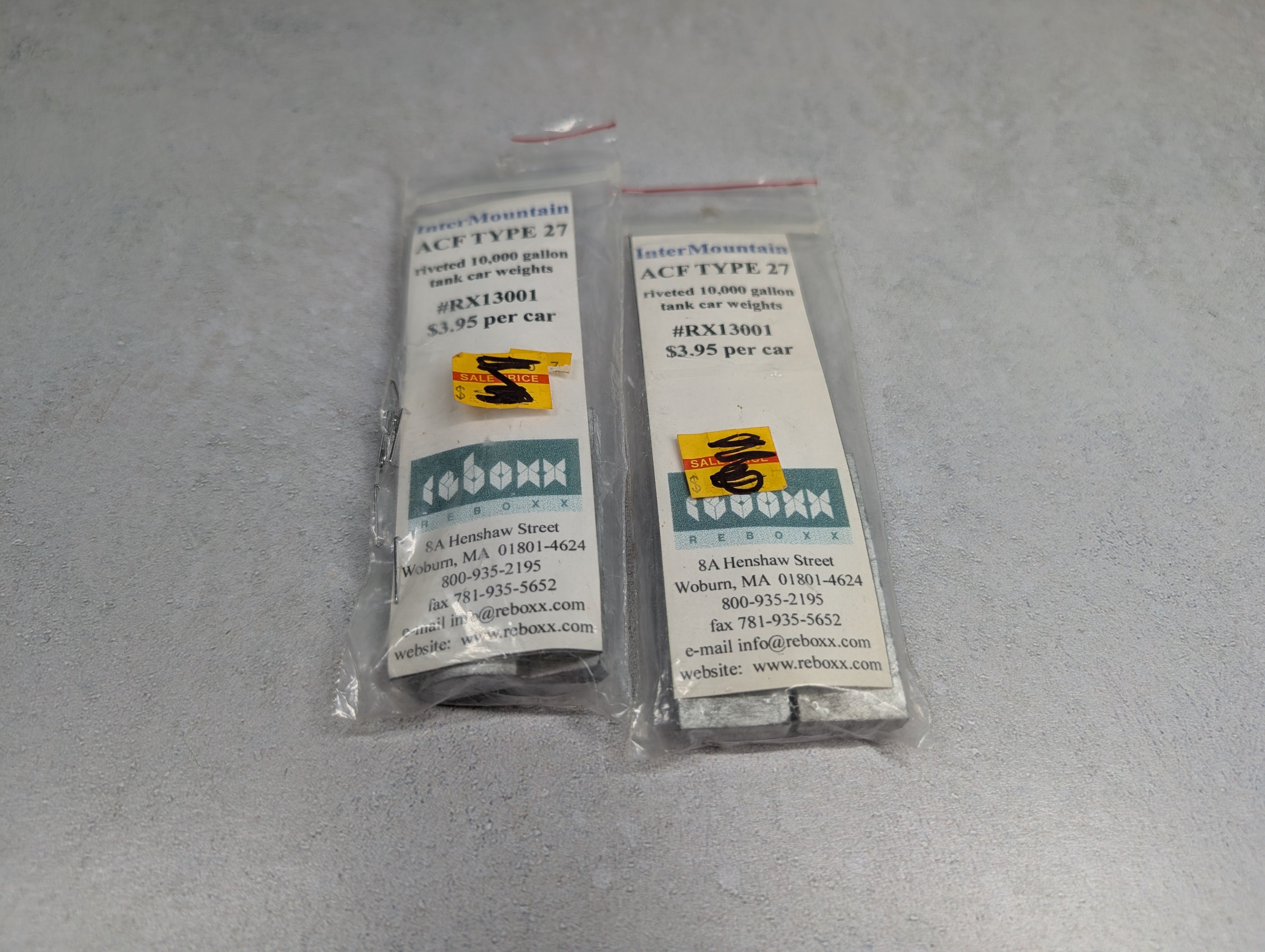 Reboxx RX13001 HO Scale ACF Type 27 Rivted 10,000 Gal Tank Car Weights (4 pcs)