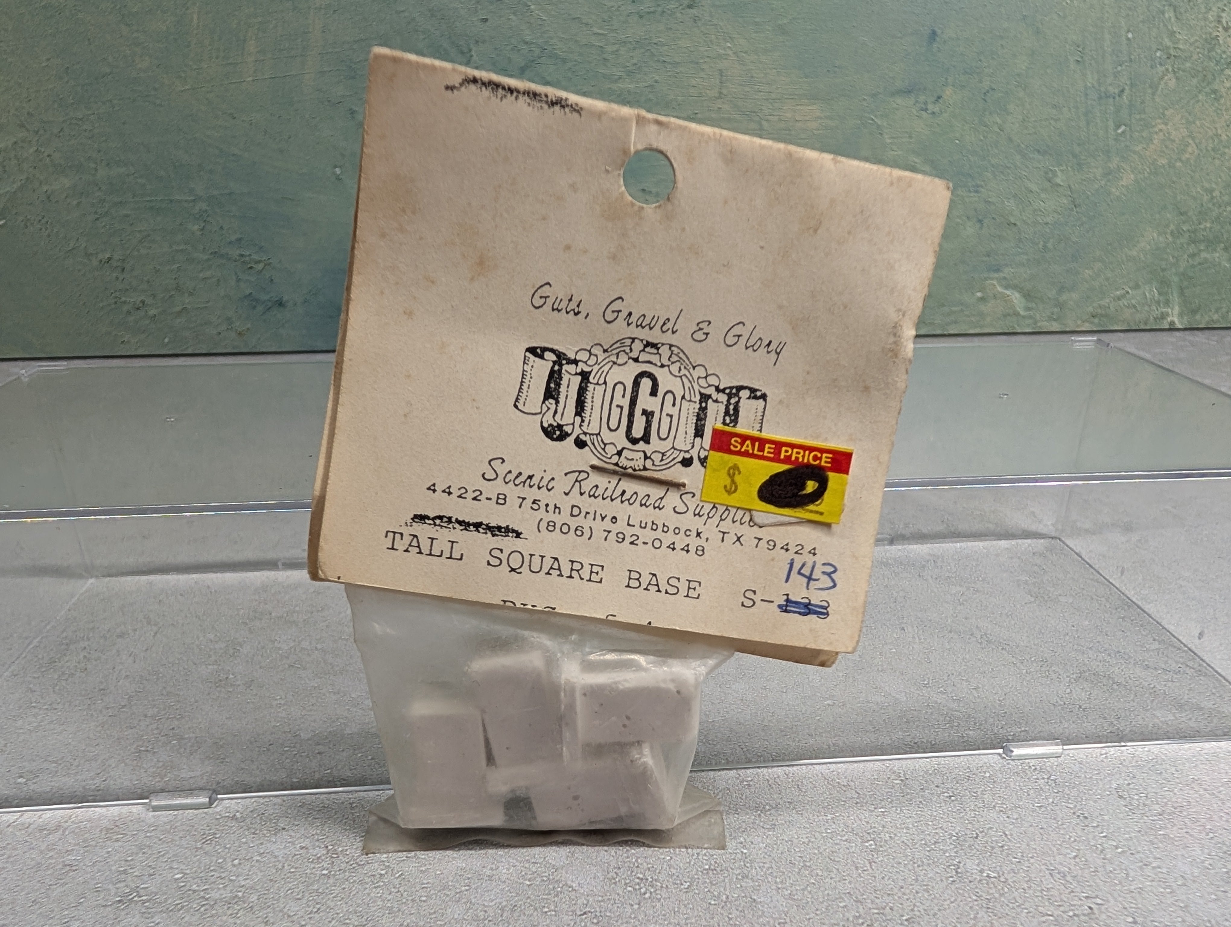 Guts, Gravel & Glory S-143 HO Scale Tall Square Bases (4 pcs)