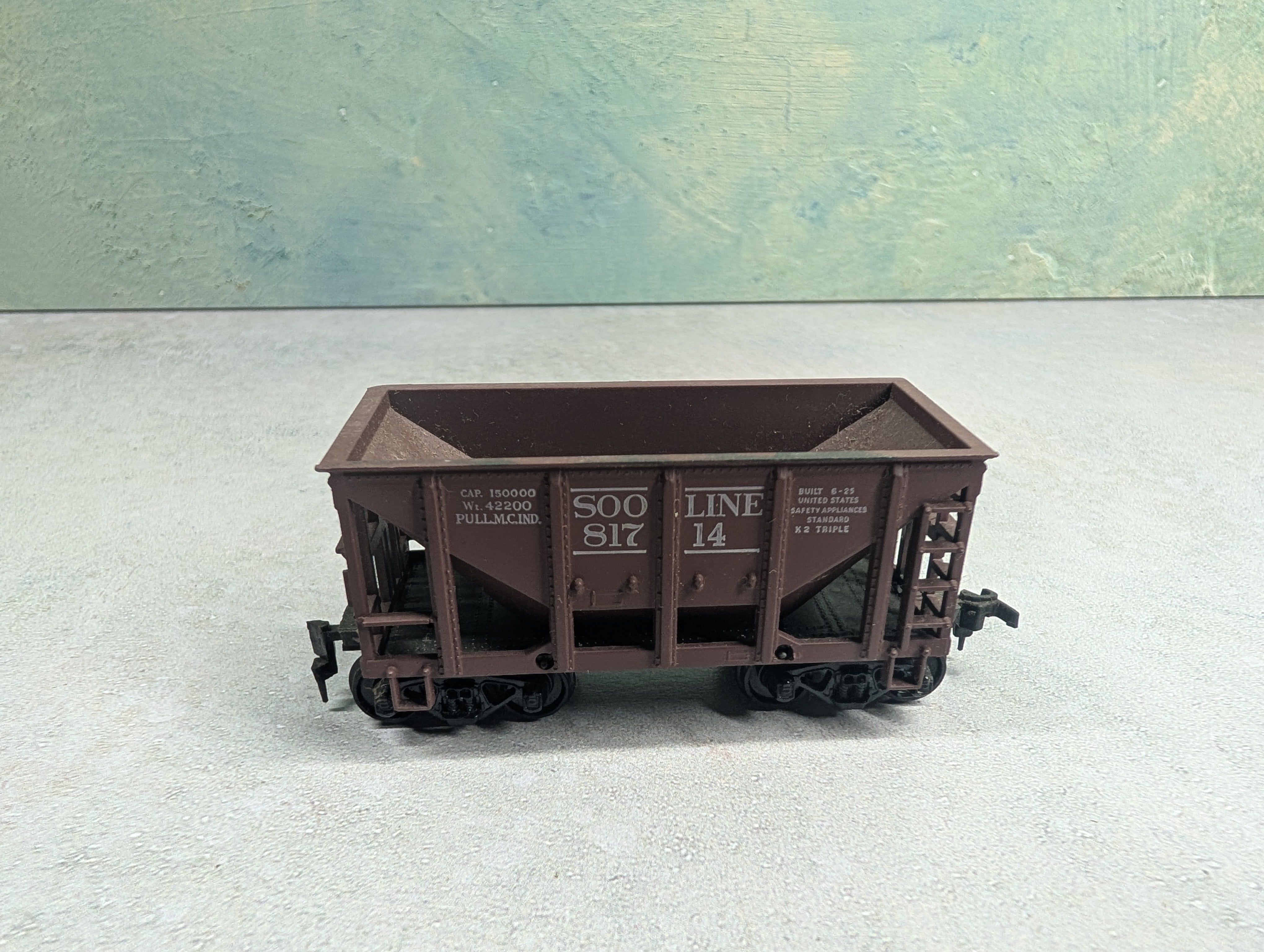 USED Roundhouse 1411 HO Scale Ore Car Soo Line #81714 KIT