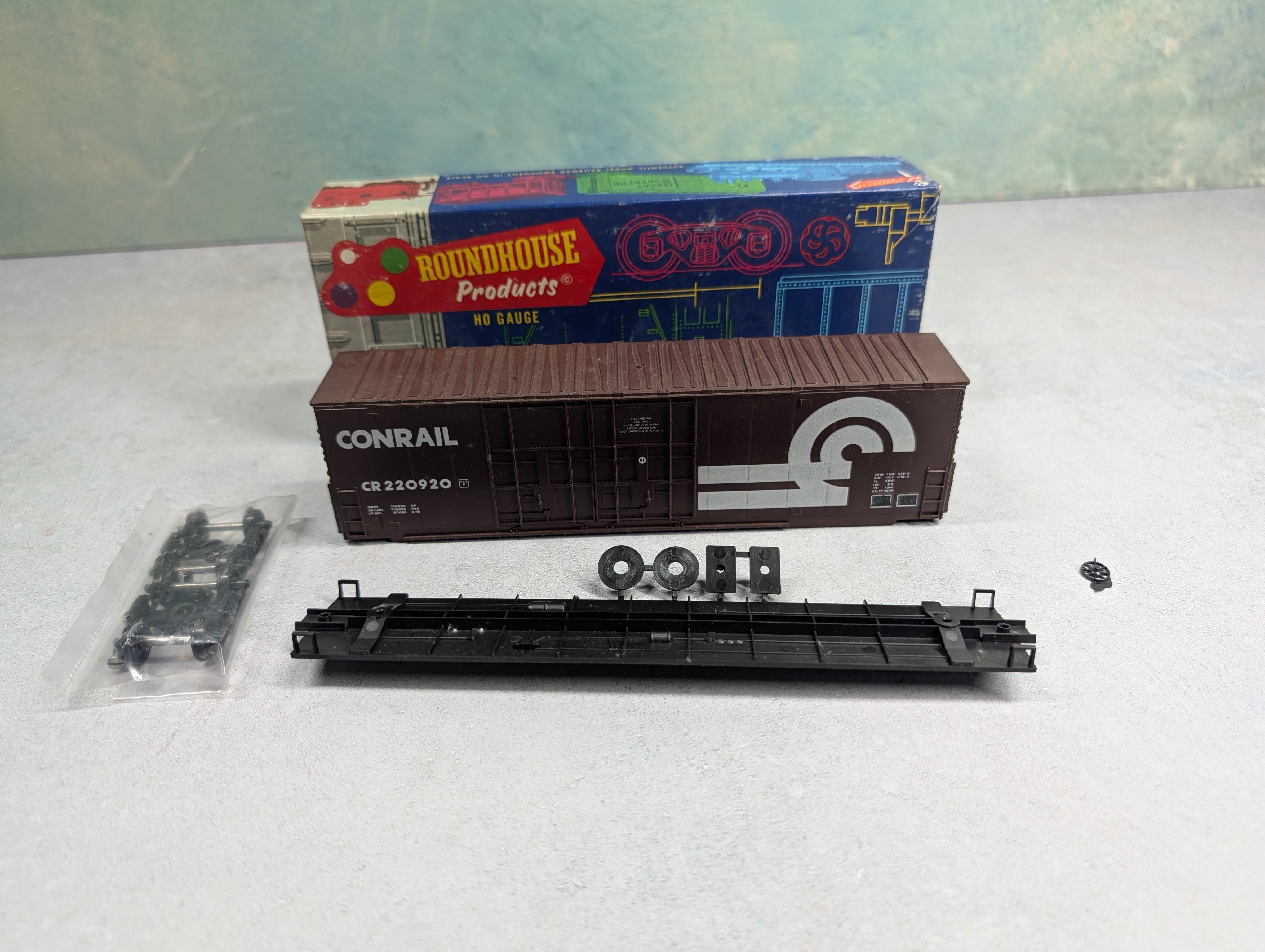 USED Roundhouse HO Scale 50' DD Hi-Cube Box Car Conrail CR #220920 KIT