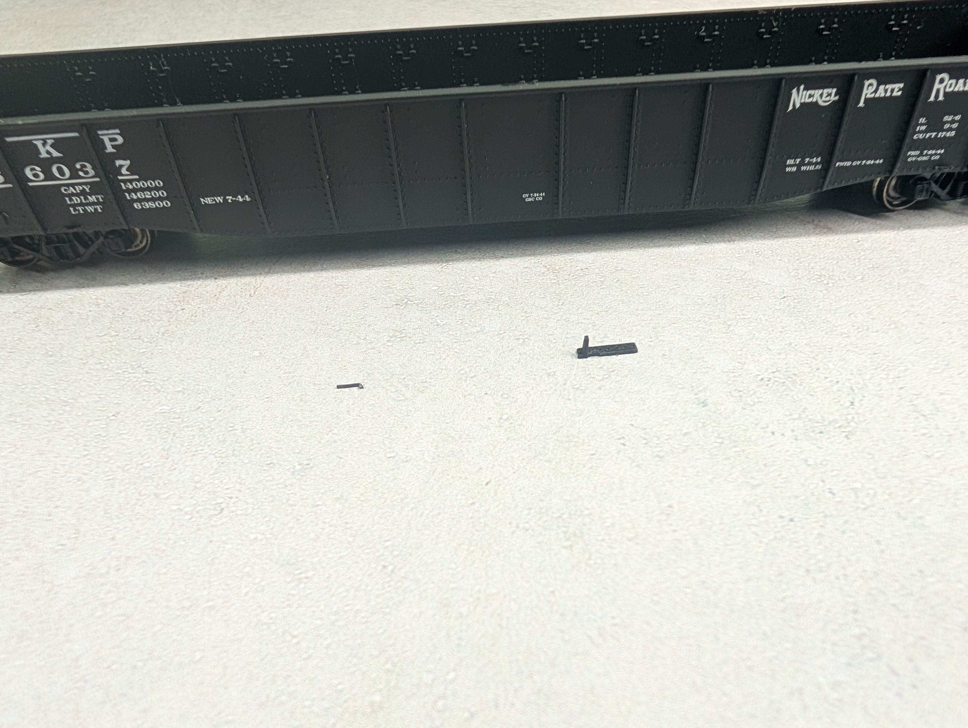 USED Life-Like HO Scale 52'6" Drop End Mill Gondola, Proto 2000 Nickel Plate Road NKP #66037